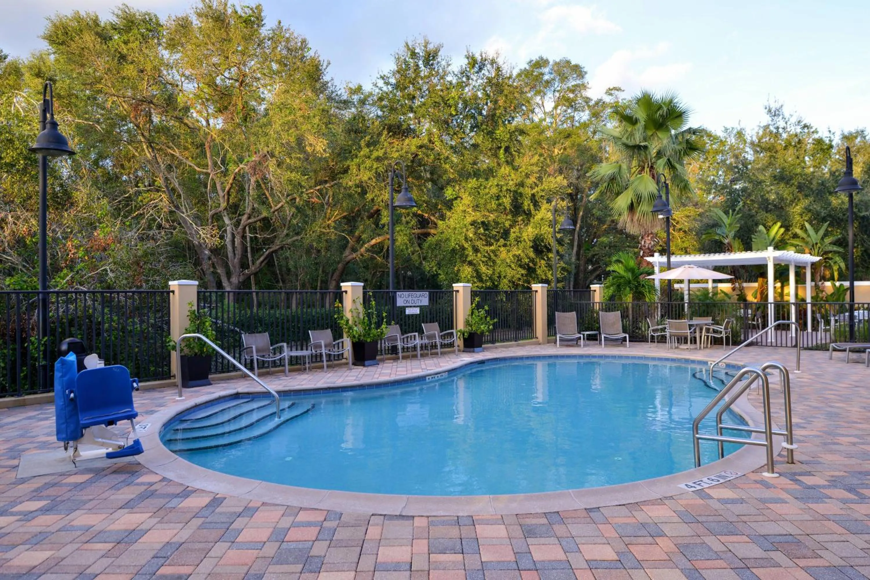 Swimming pool in Fairfield Inn & Suites Orlando Ocoee
