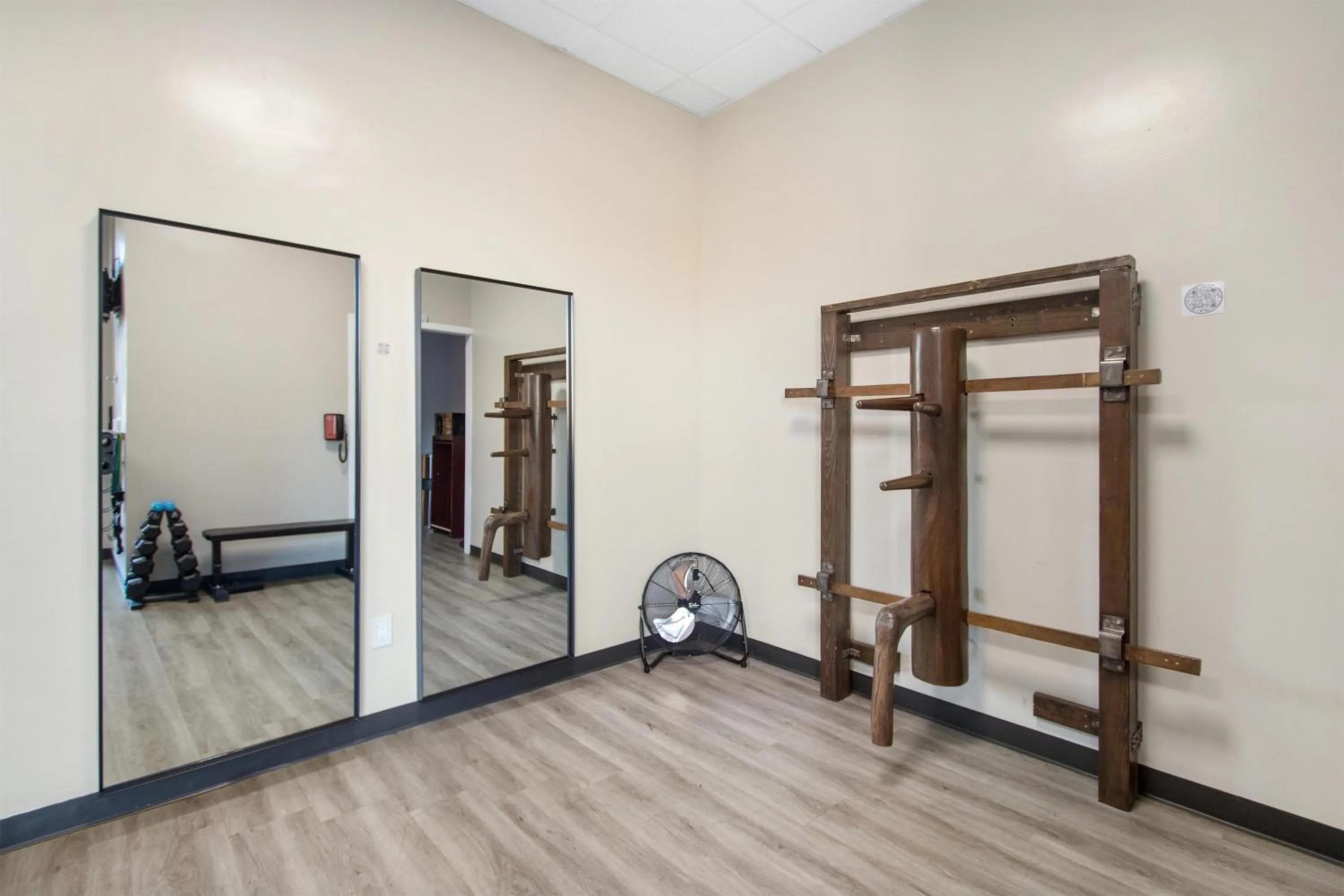 Fitness centre/facilities in Aiden Los Angeles Downtown Dragon Gate Inn