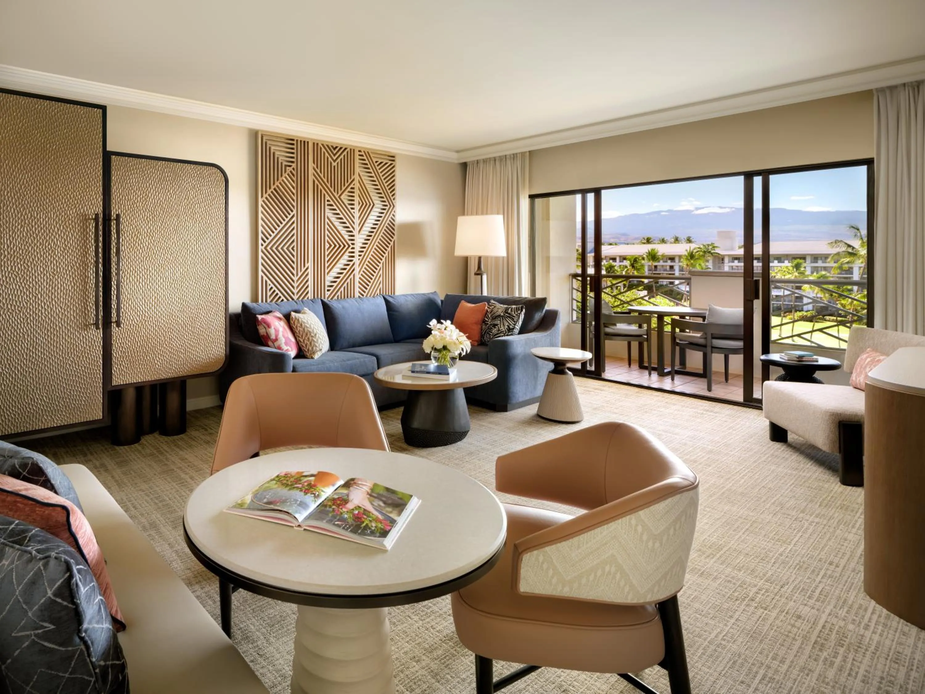 Living room in Fairmont Orchid