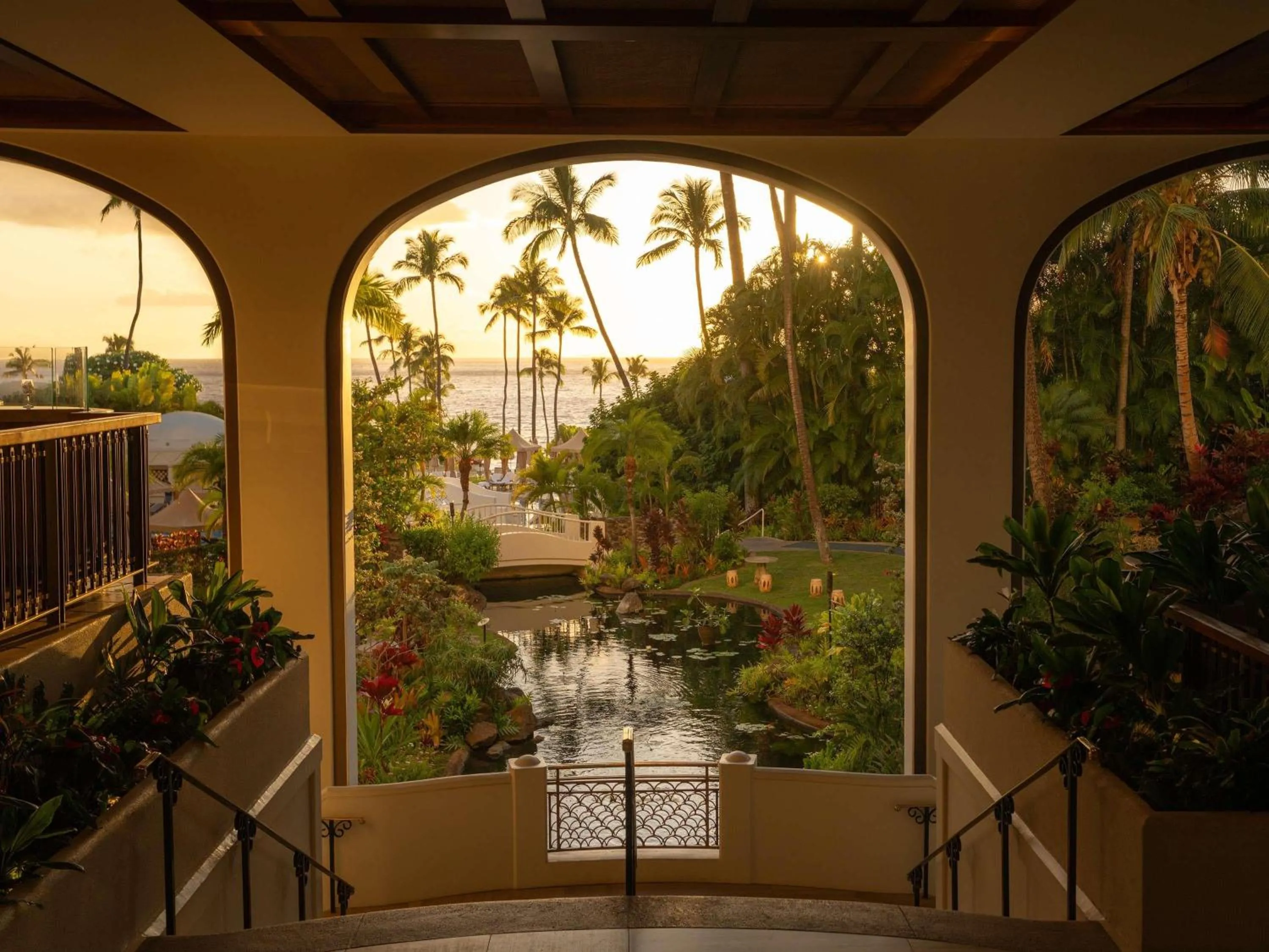 Bedroom in Fairmont Kea Lani, Maui