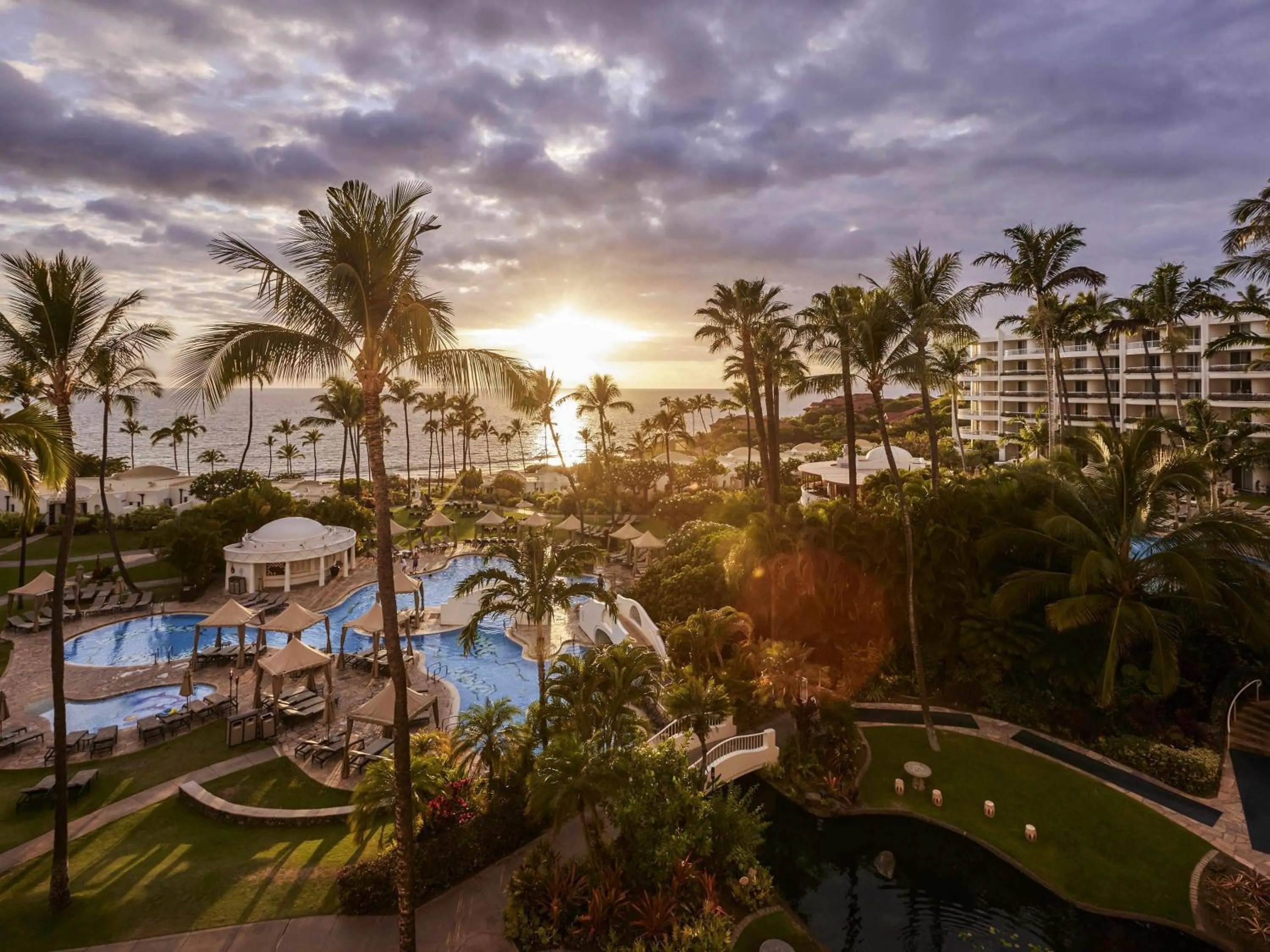 Pool view in Fairmont Kea Lani, Maui