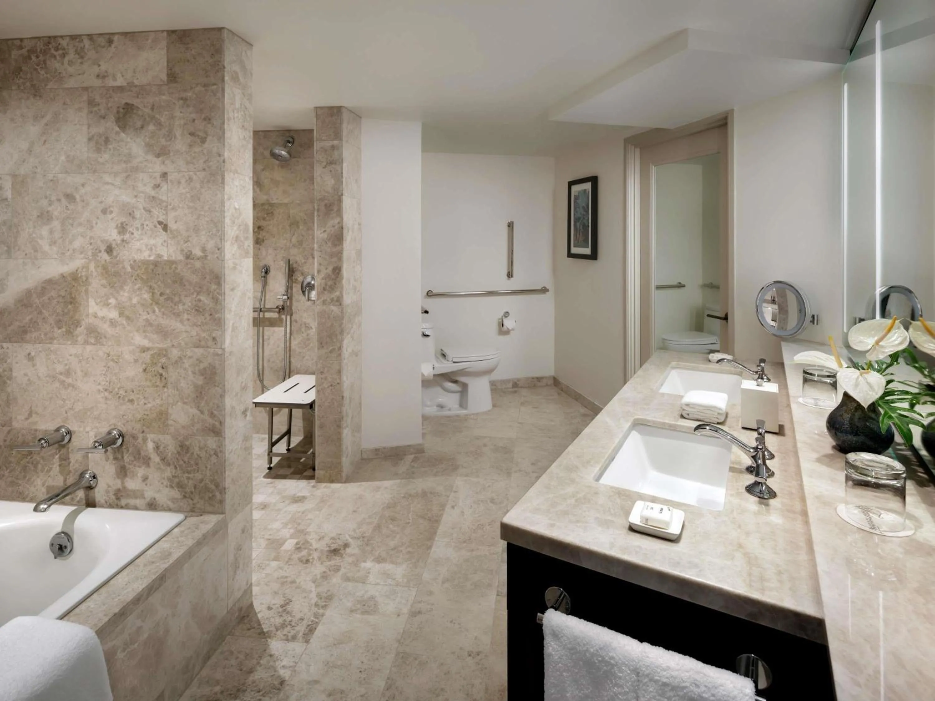 Bedroom in Fairmont Kea Lani, Maui