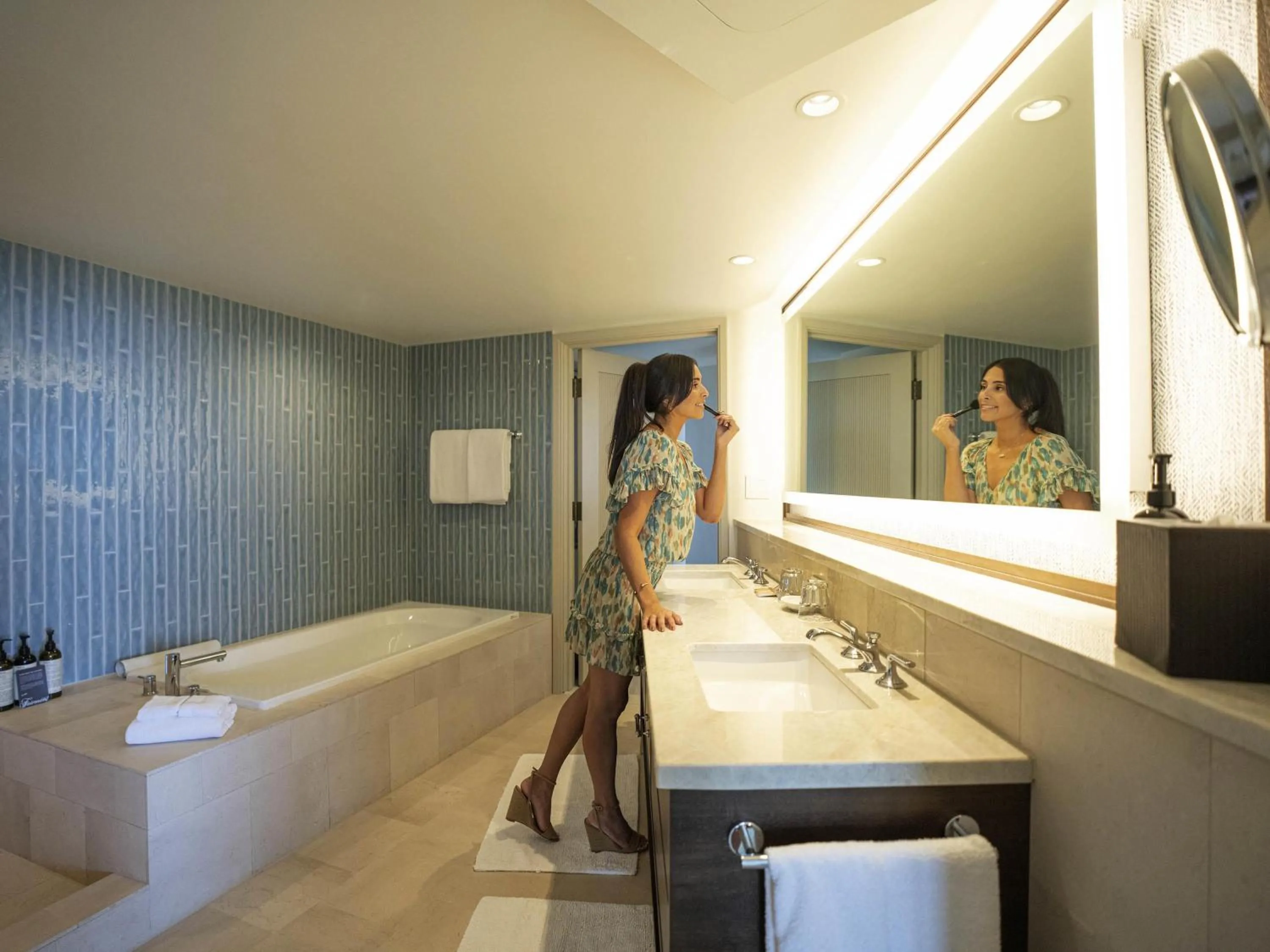 Bedroom in Fairmont Kea Lani, Maui