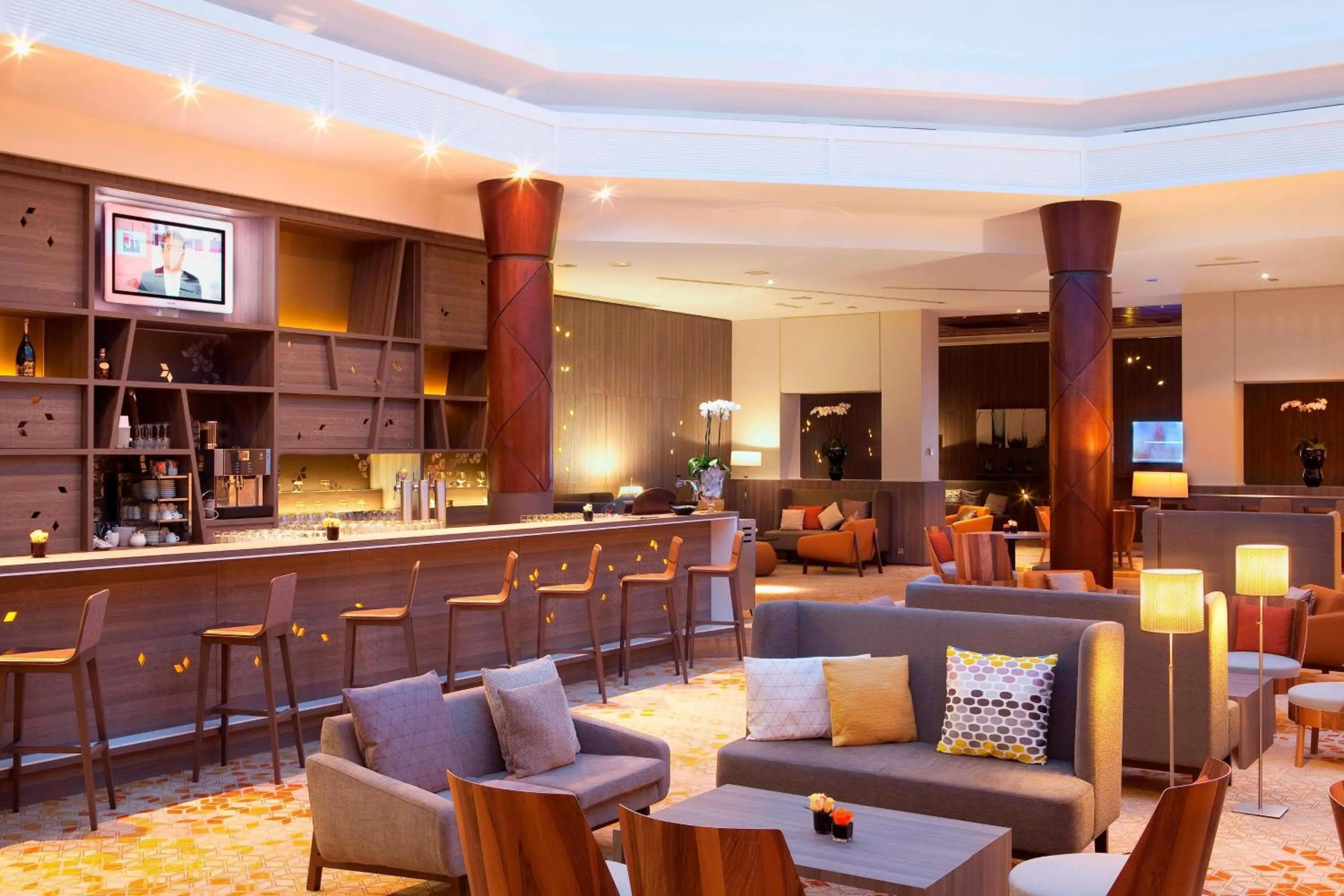 Lobby or reception in Paris Marriott Charles de Gaulle Airport Hotel