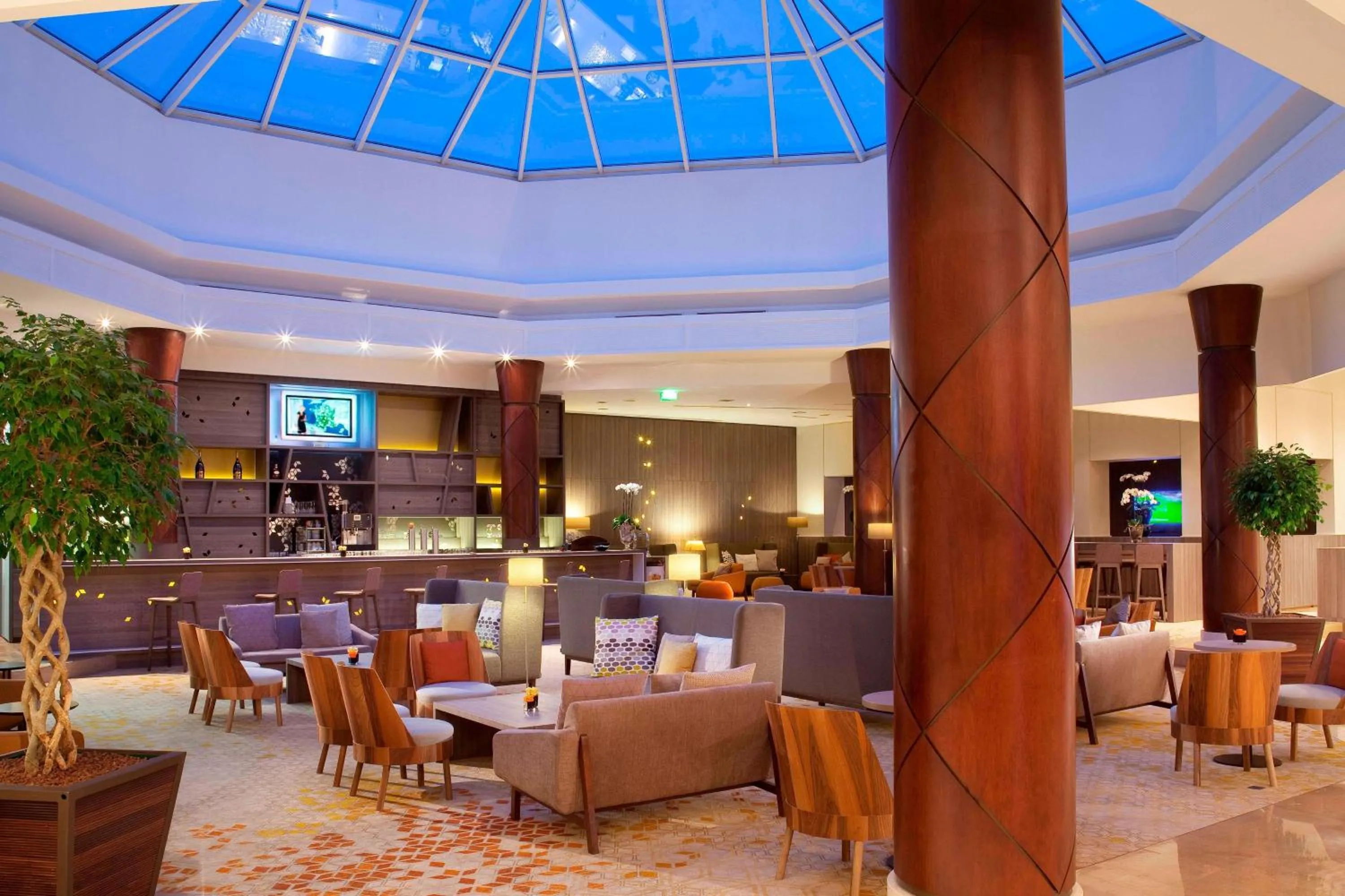Lobby or reception in Paris Marriott Charles de Gaulle Airport Hotel