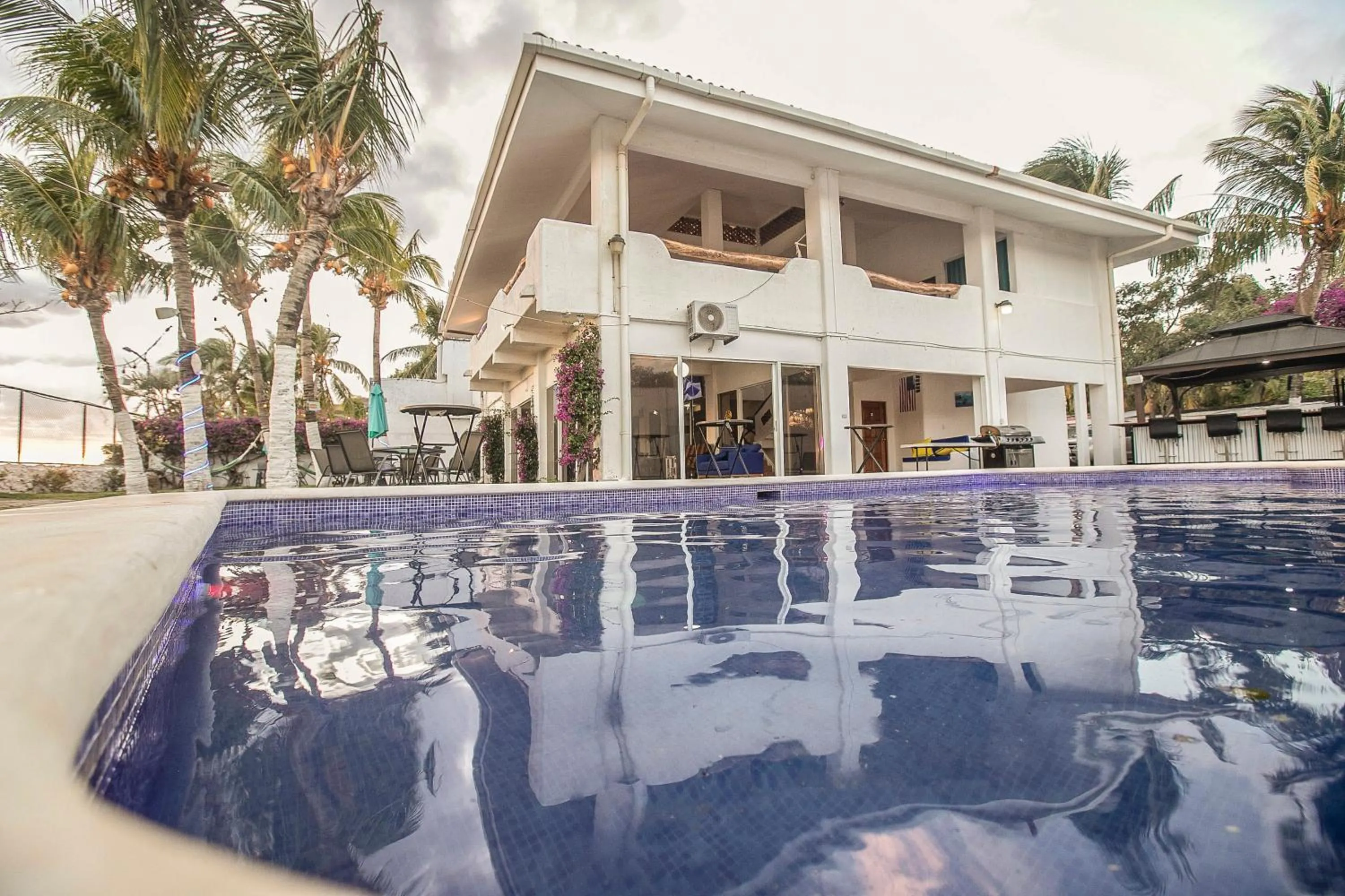 Swimming pool in Hotel Mozonte San Juan del Sur