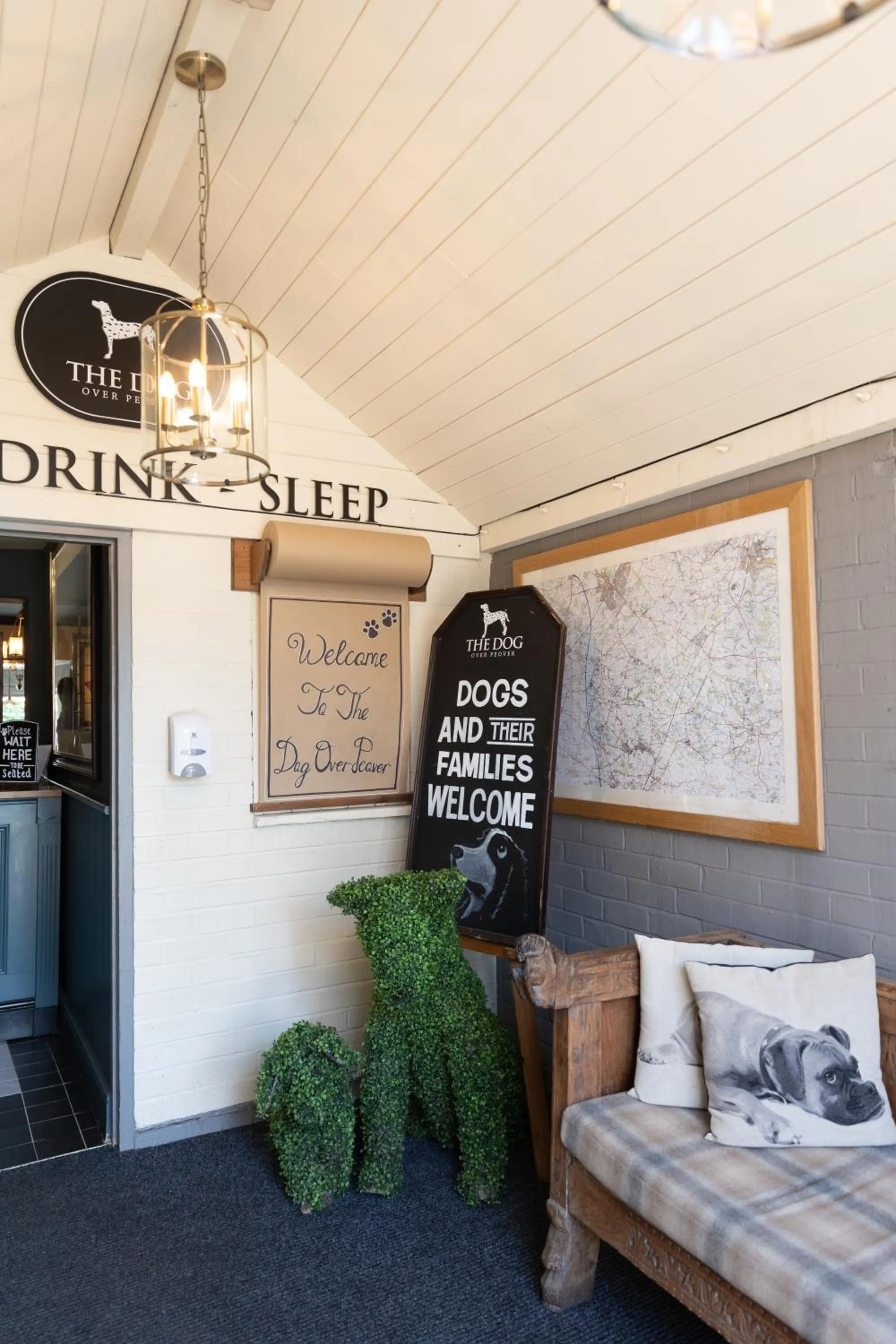 Property building, Bed in The Dog in Over Peover