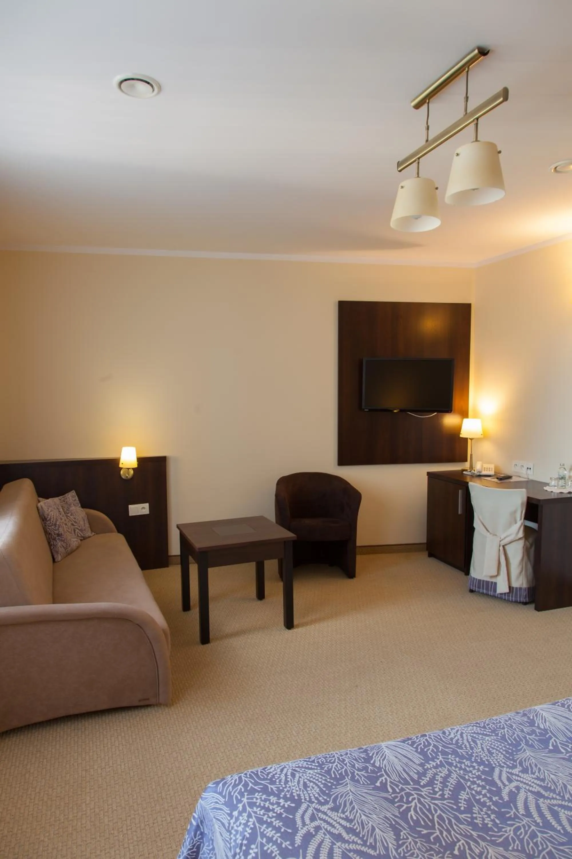 Seating area, Bed in Hotel Ostrawa