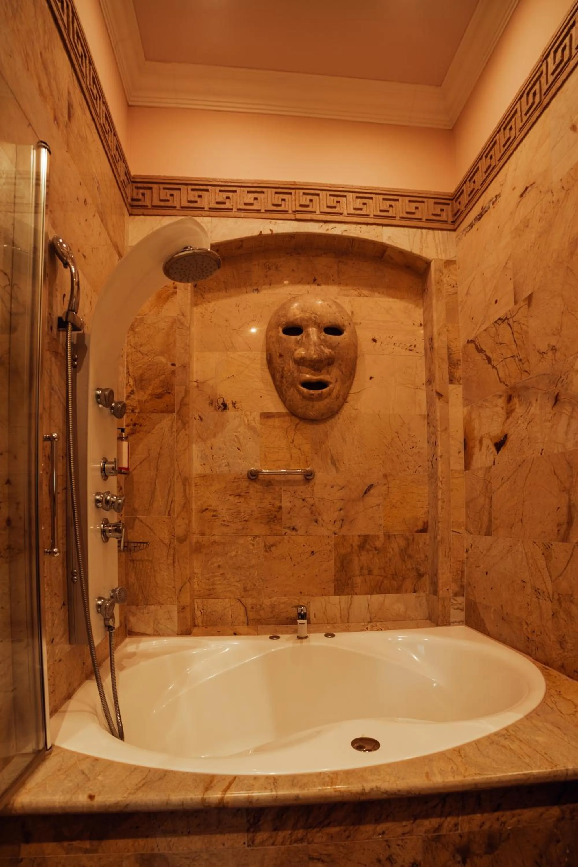 Bath in Hotel Ambasada Bolesławiec