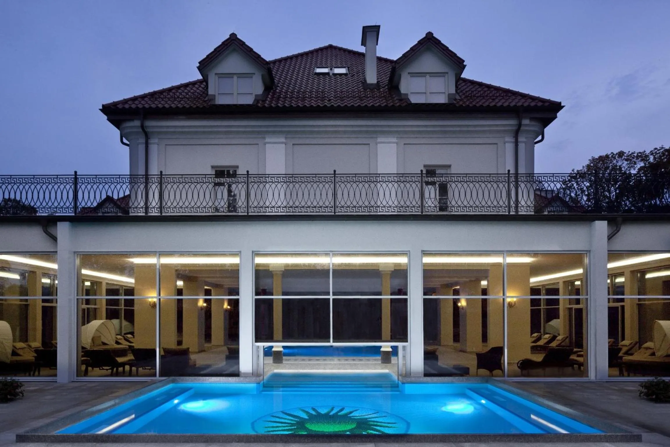 Swimming pool in Pałac Żelechów Spa & Wellness