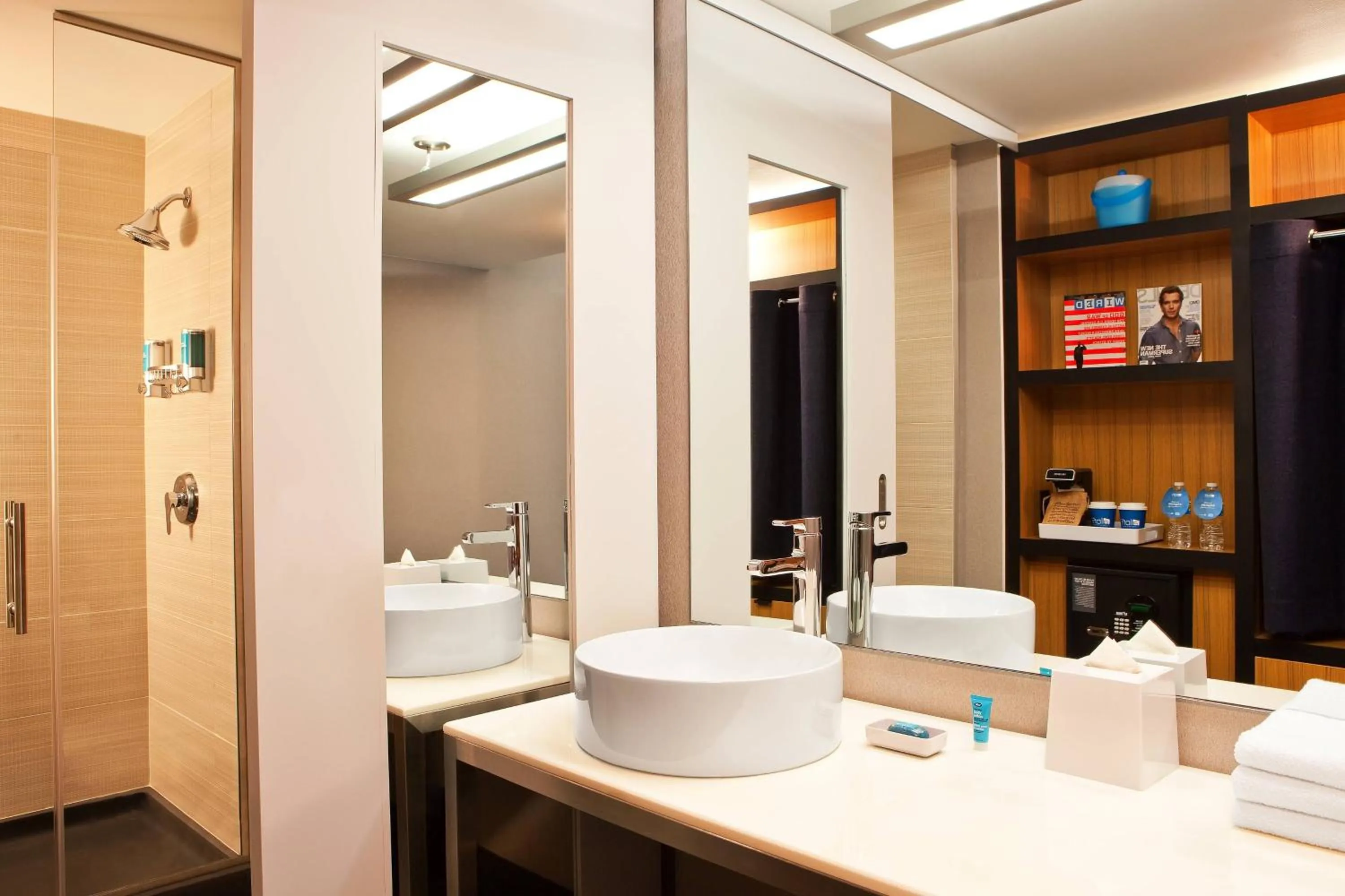 Bathroom in Aloft Chicago Downtown River North