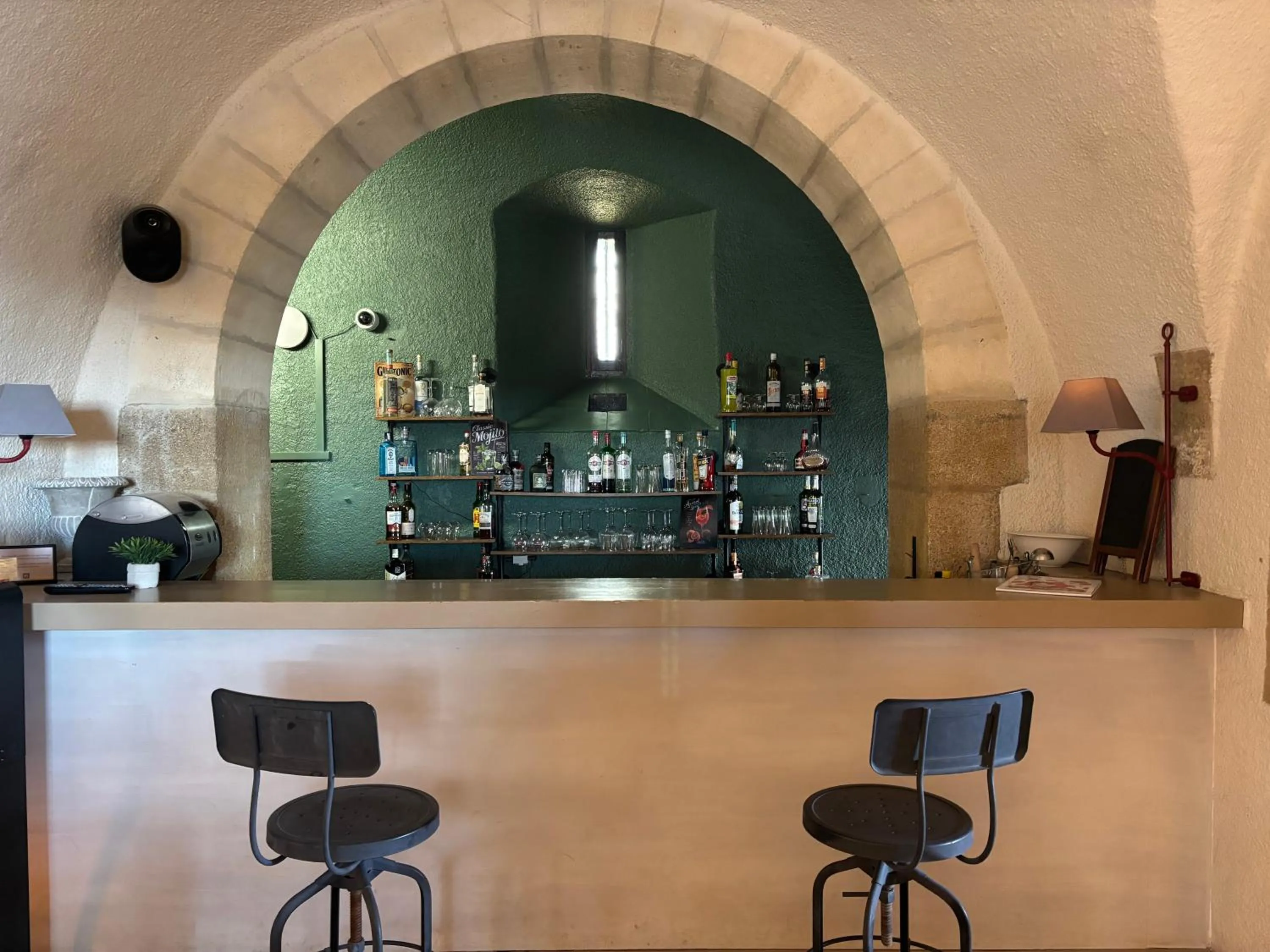 Lounge or bar in Garrigae Abbaye de Sainte Croix