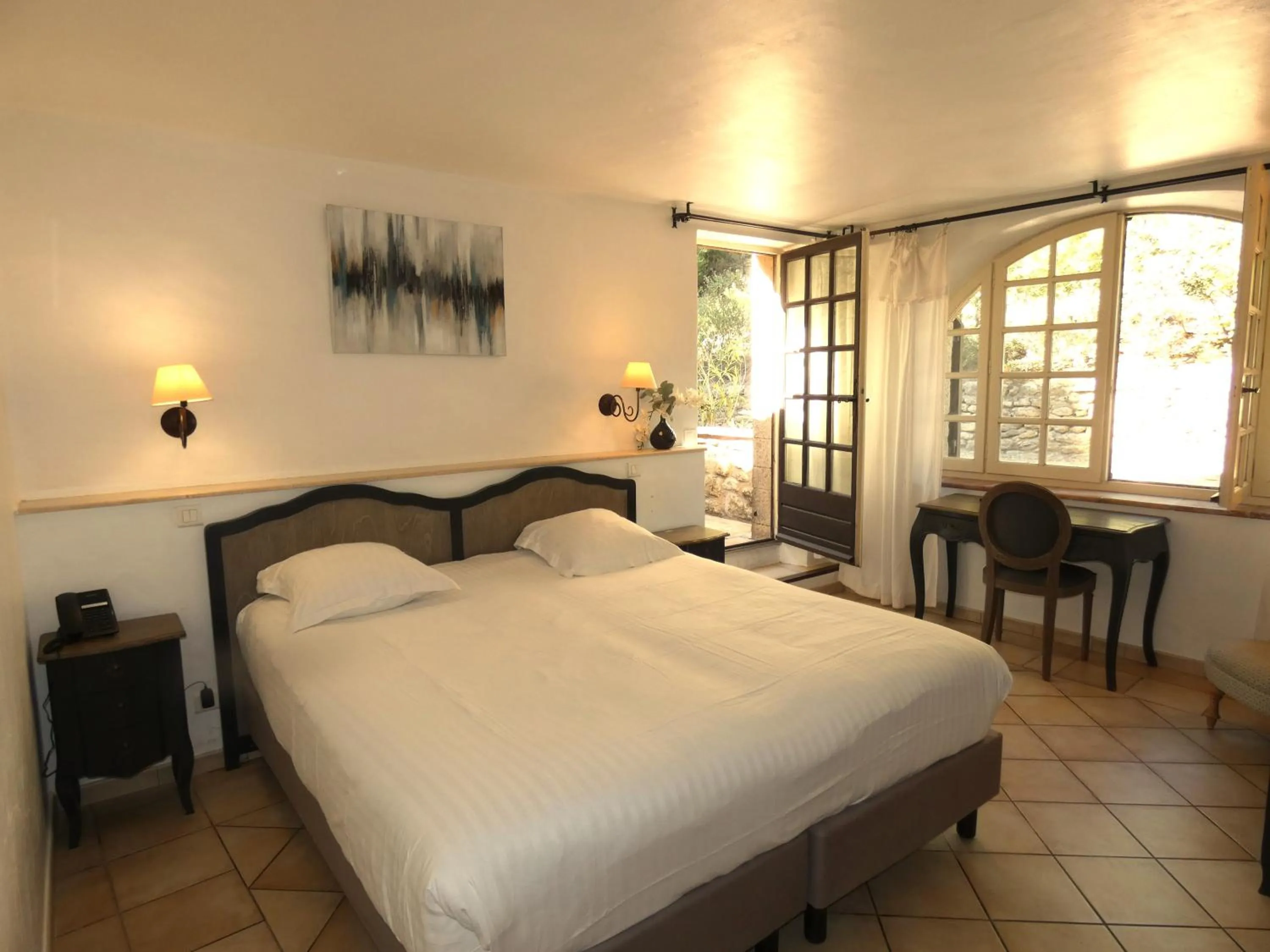 Bedroom, Bed in Garrigae Abbaye de Sainte Croix
