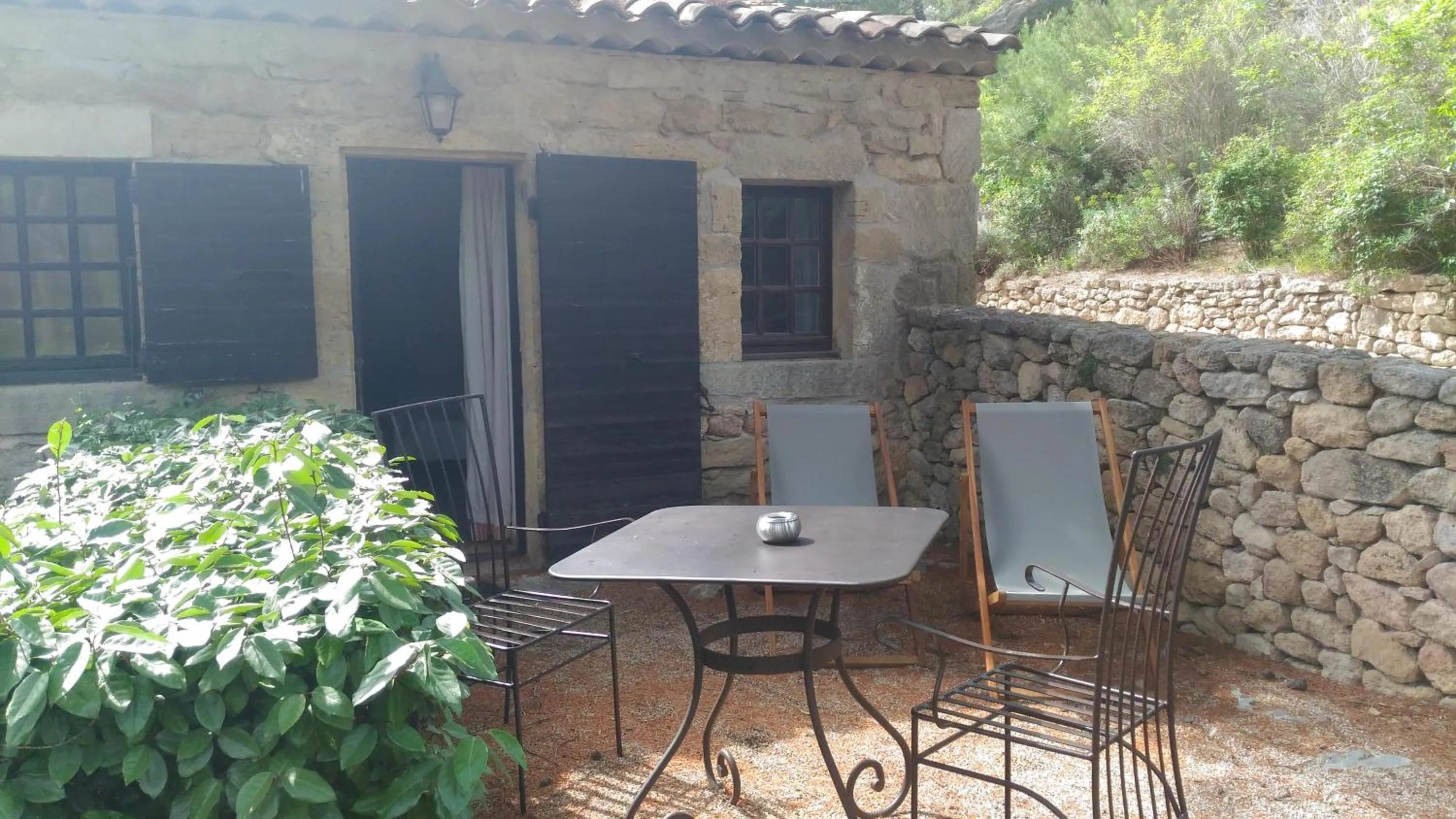 Patio in Garrigae Abbaye de Sainte Croix
