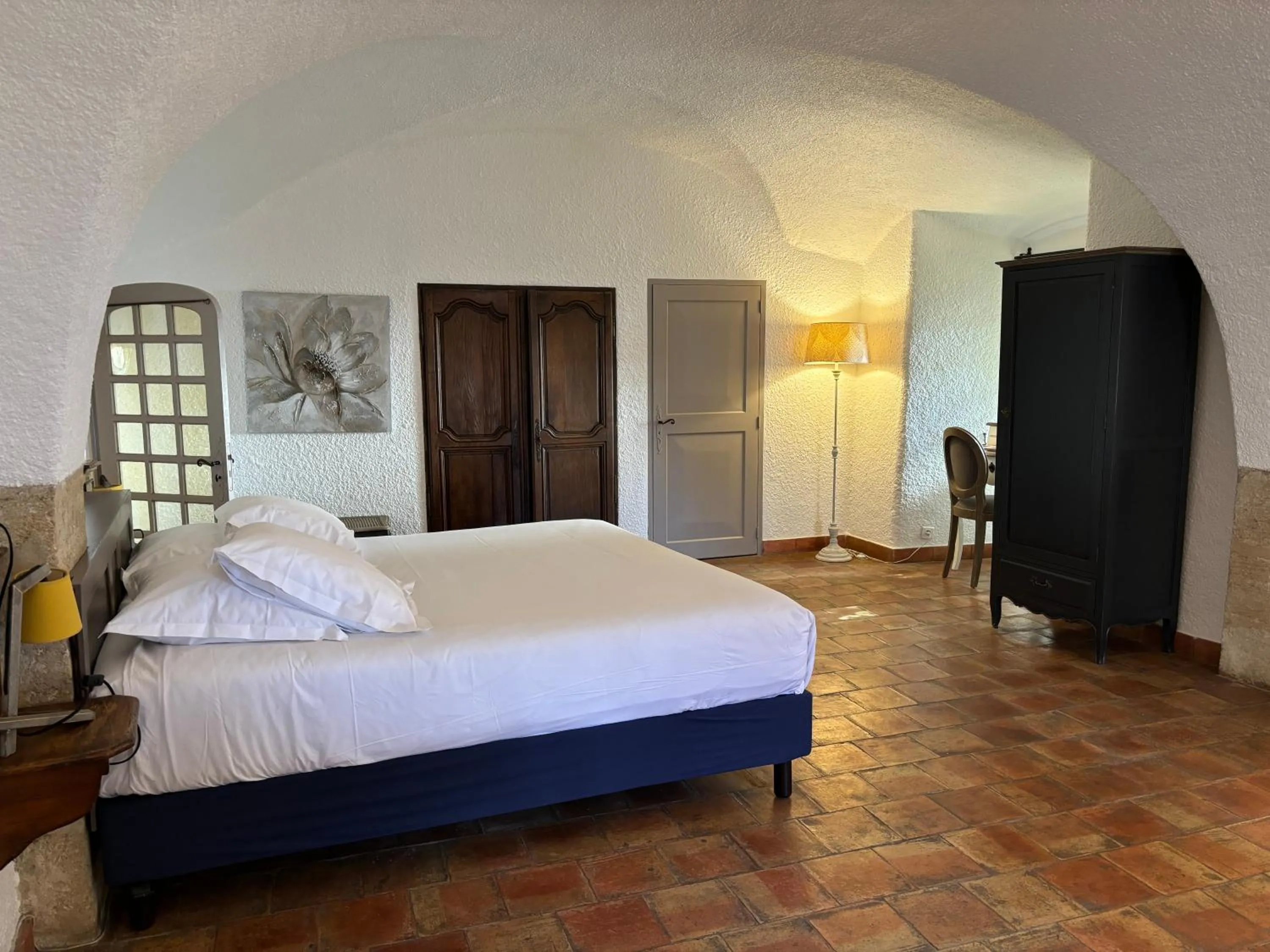 Bed in Garrigae Abbaye de Sainte Croix