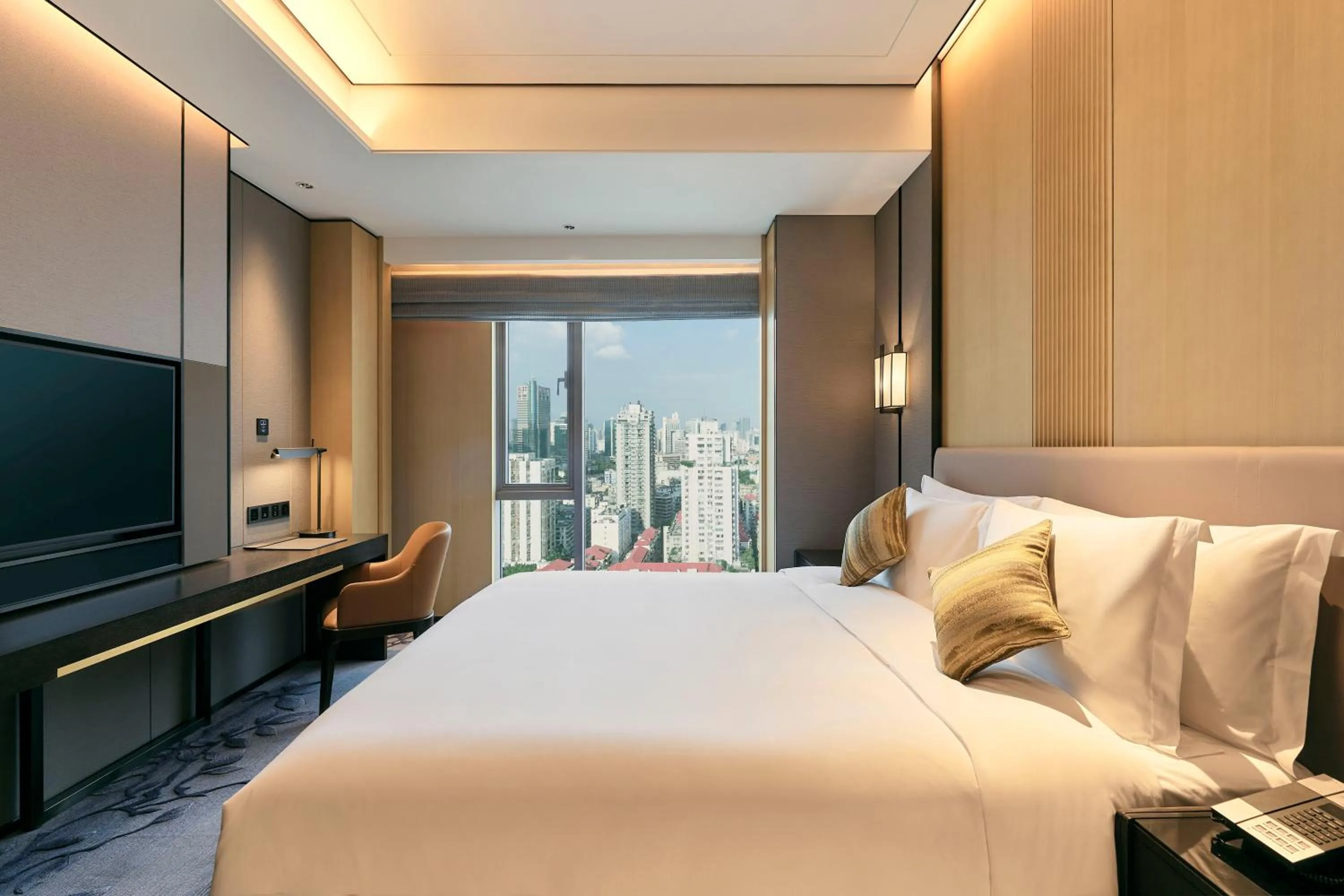 Photo of the whole room, Bed in Kempinski Residences Guangzhou
