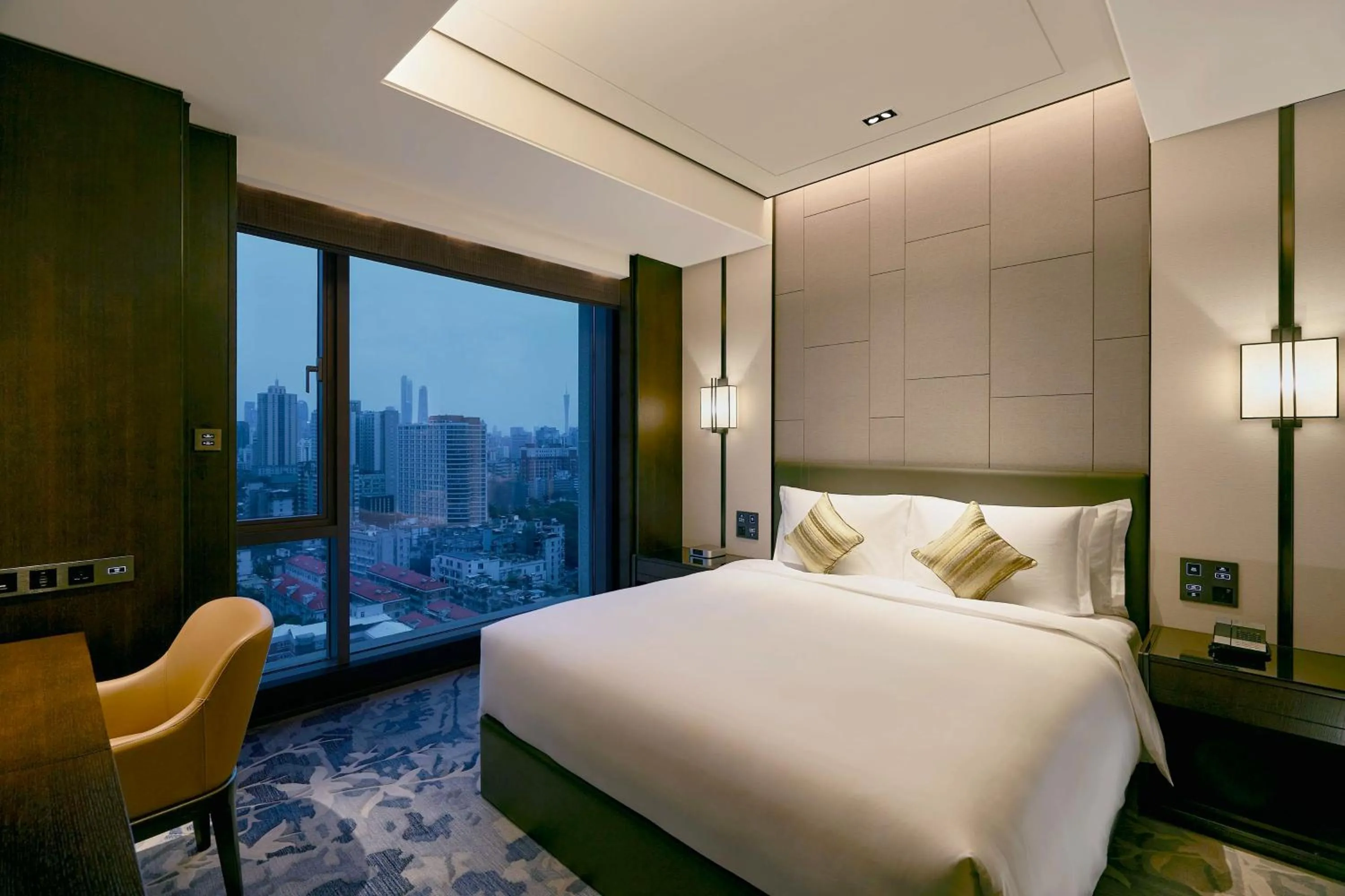 Photo of the whole room, Bed in Kempinski Residences Guangzhou