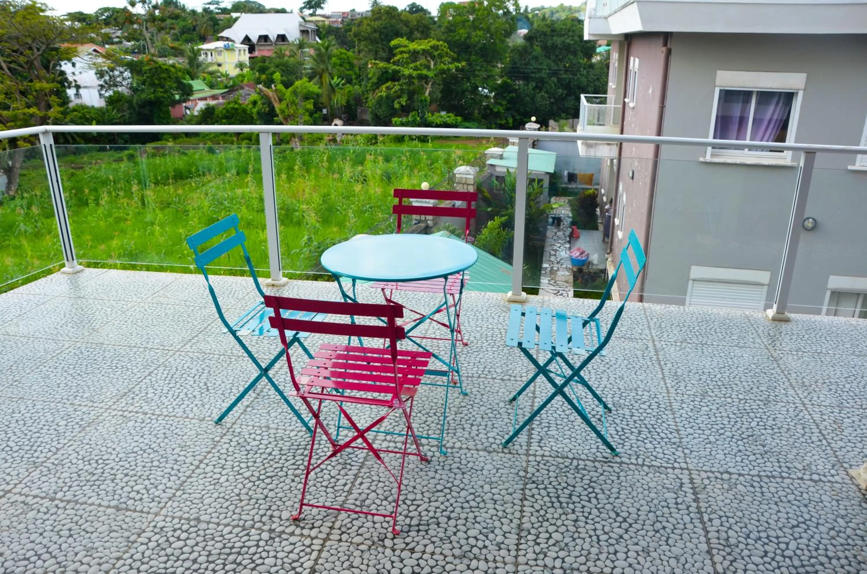 Patio in Cambria Hotel