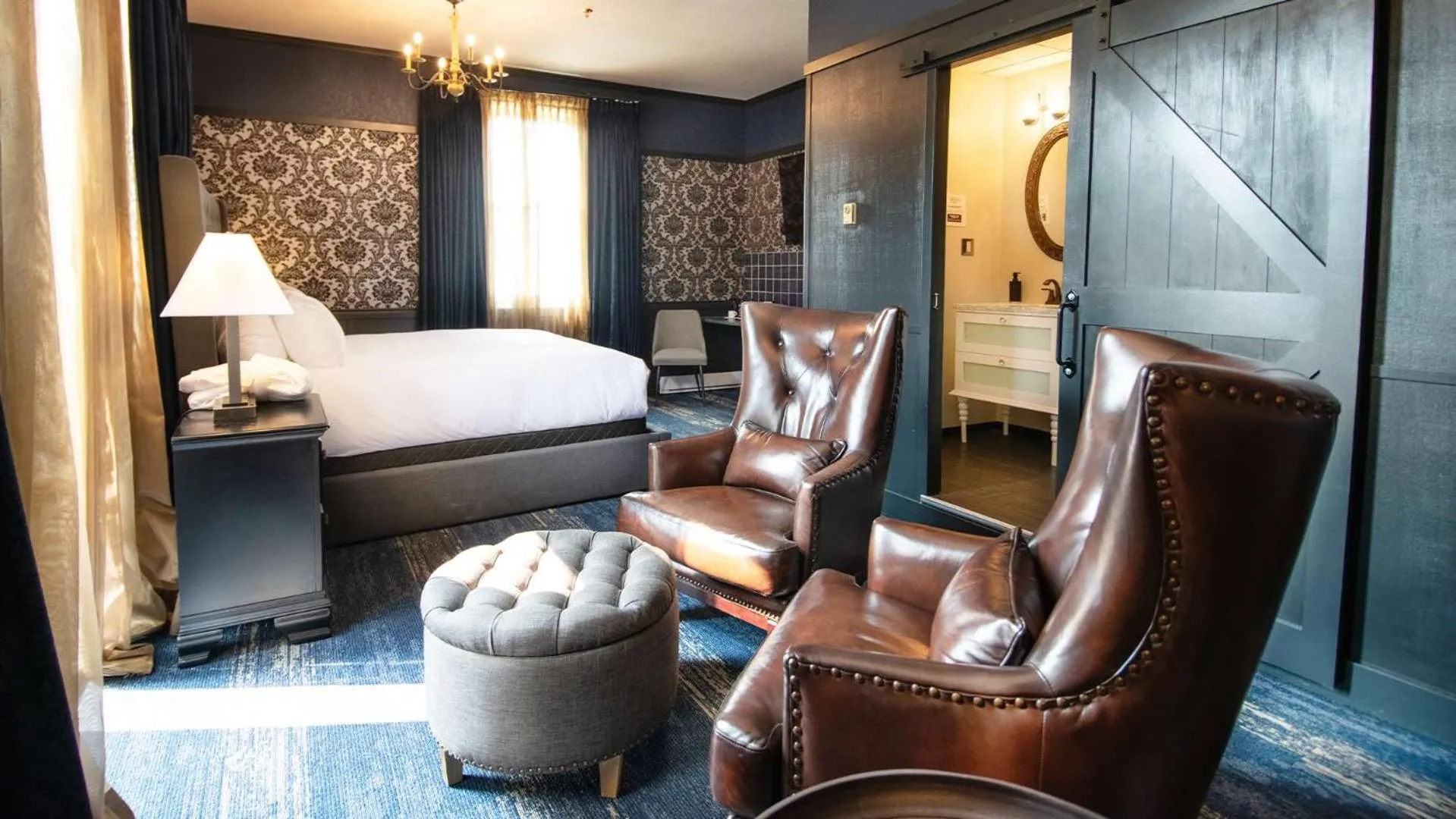 Midnight Sun, a Coast Hotel