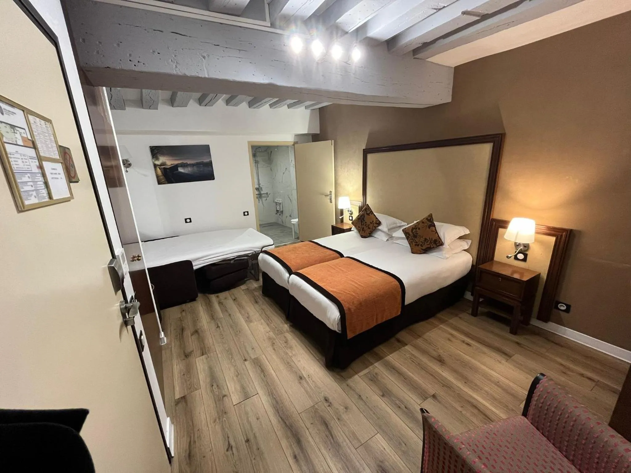 Bedroom, Bed in Hôtel 85 Saint Honore