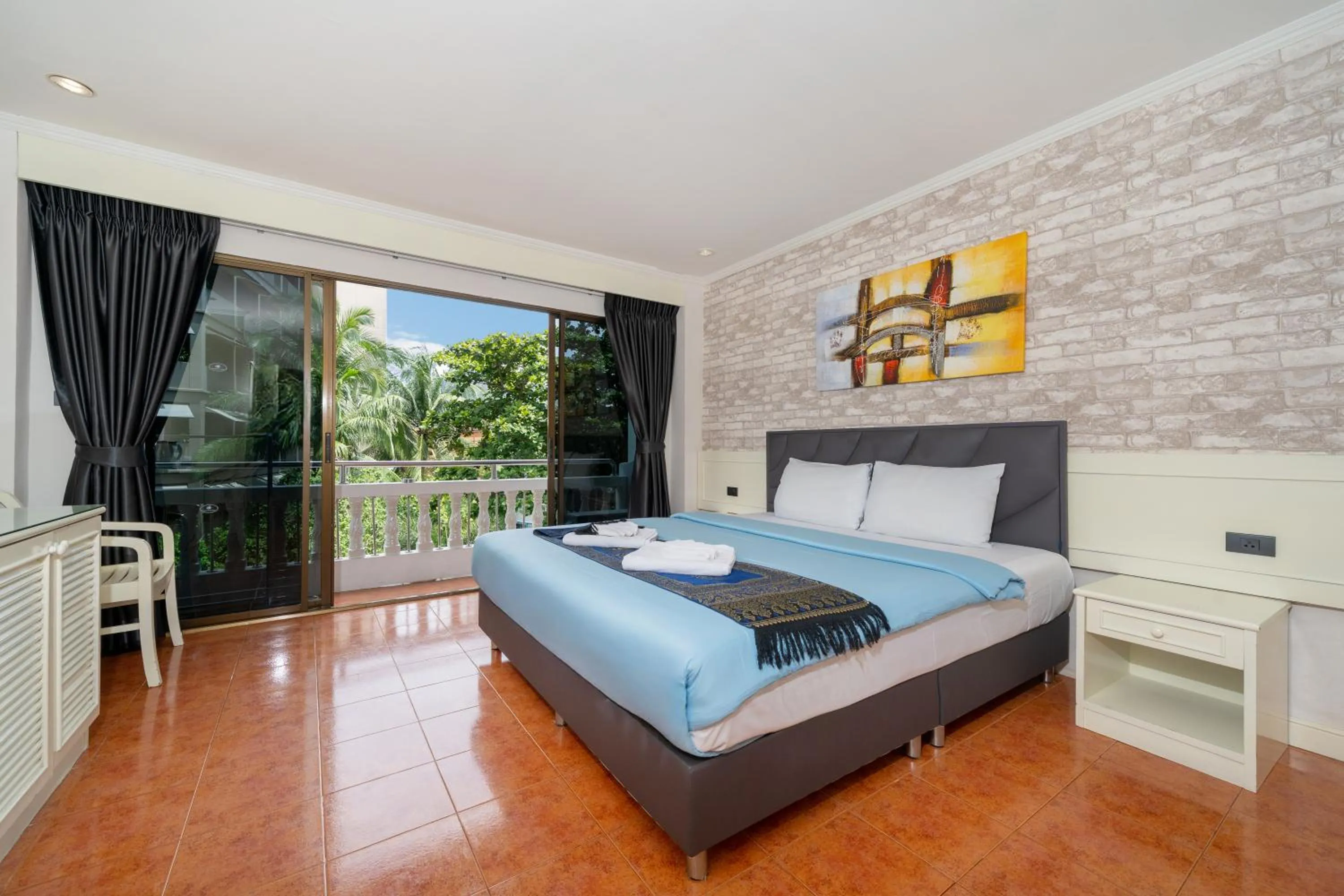 King Room with Pool View in Patong Central Residence and Apartment