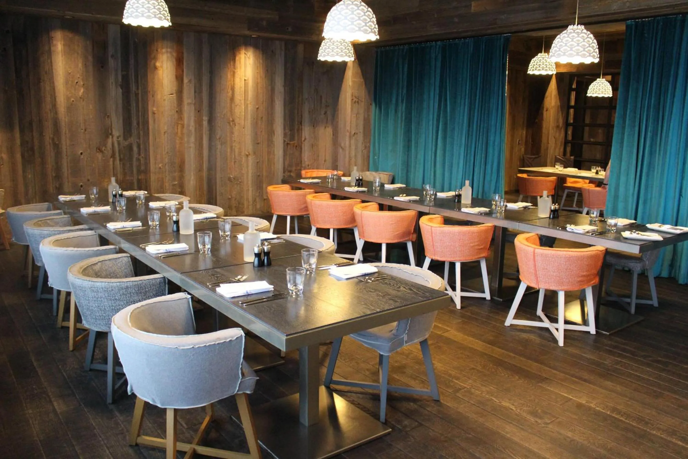 Restaurant/places to eat in Radisson Blu Mall of America