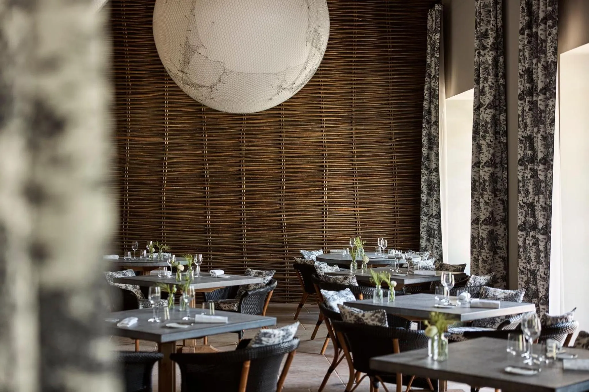 Restaurant/places to eat in COMO Le Montrachet