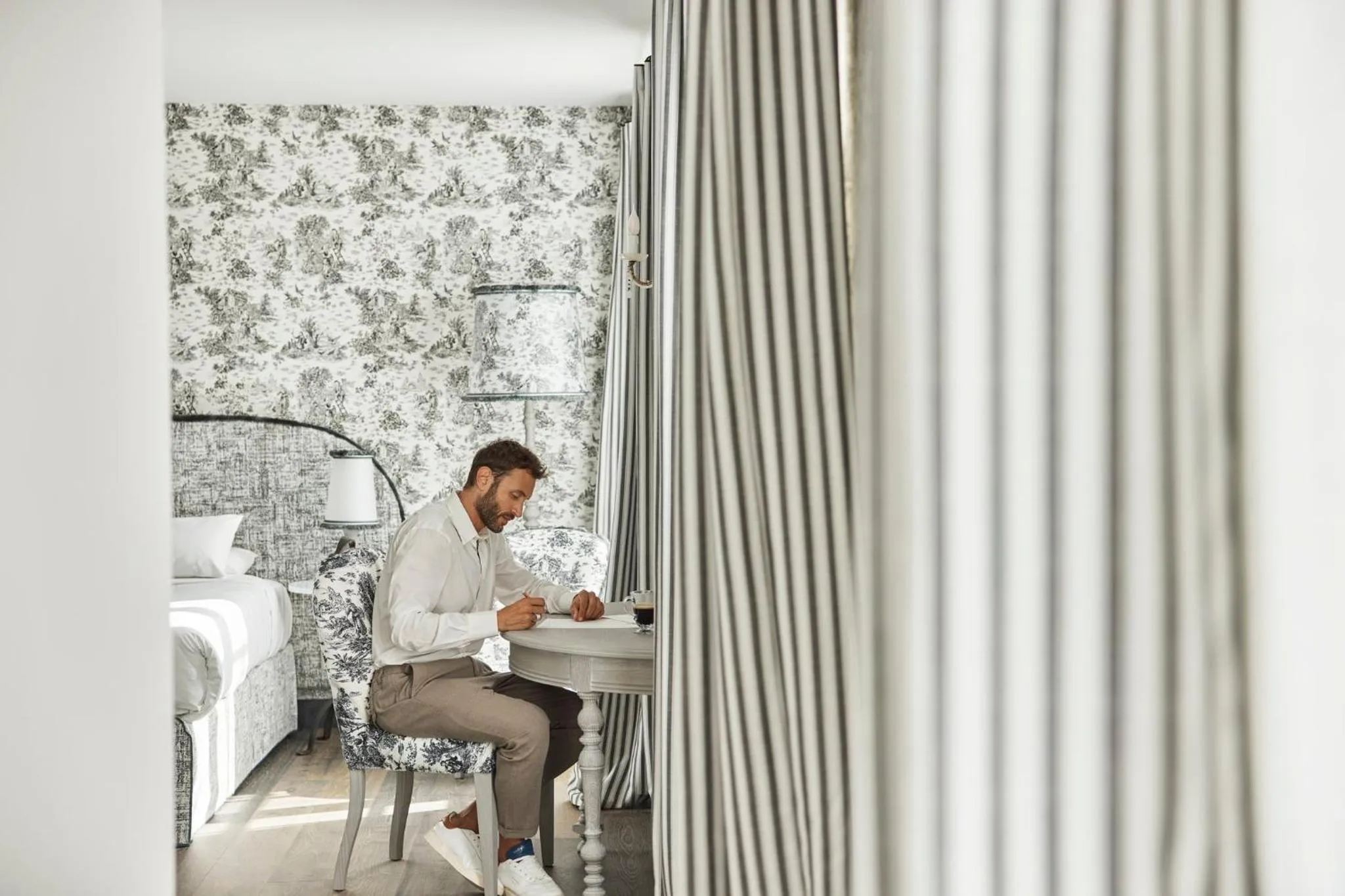 Photo of the whole room, Bed in COMO Le Montrachet