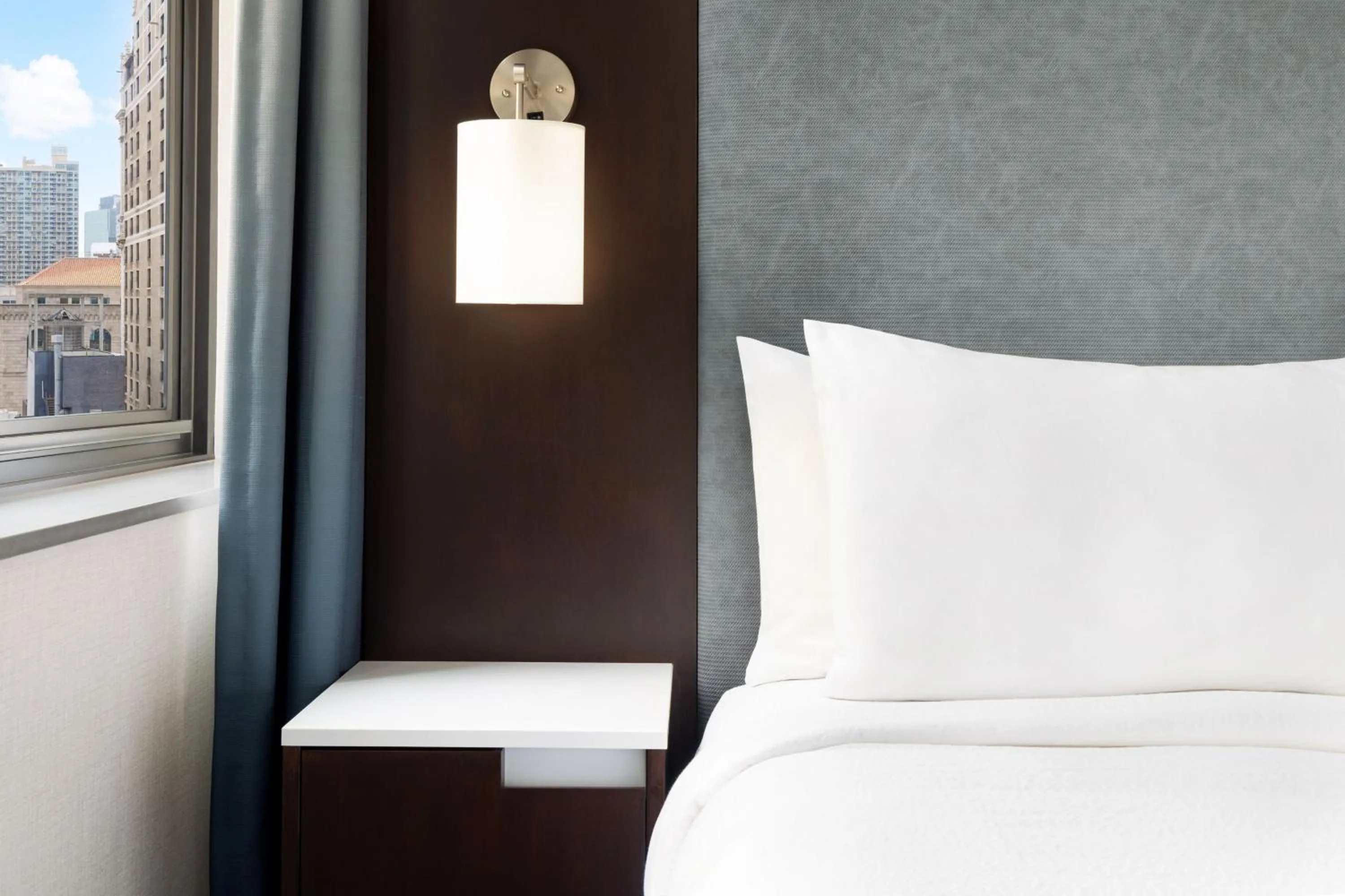 Bedroom, Bed in Residence Inn by Marriott New York Downtown Manhattan/World Trade Center Area