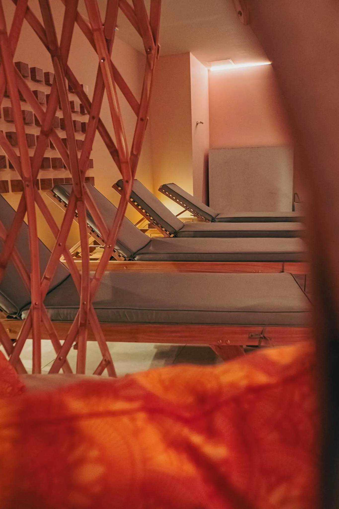 Spa and wellness centre/facilities in Eco-Domaine La Fontaine - HOTEL-SPA - 300 m Plage de la Fontaine aux Bretons