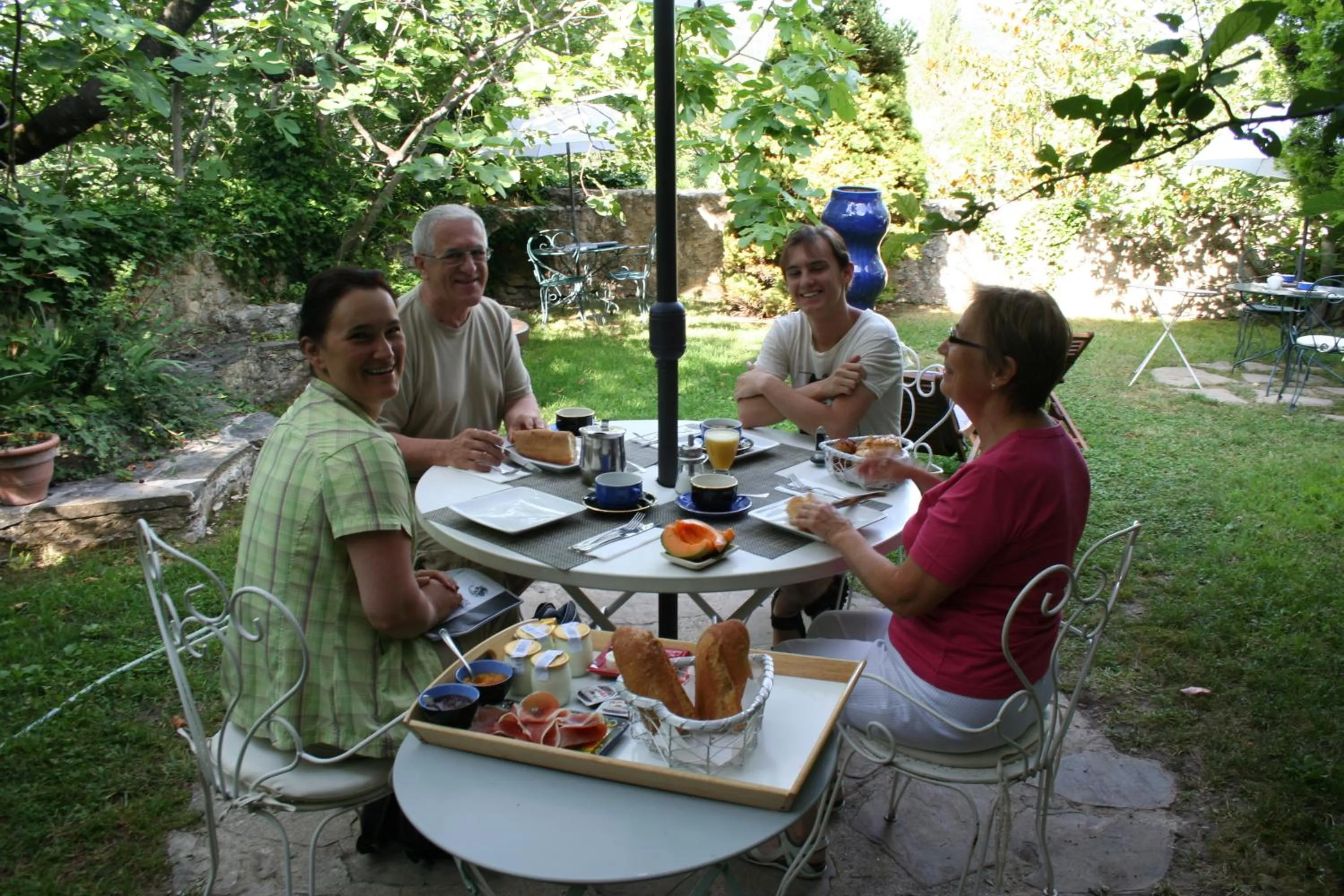 People in La Bastide du Paradou