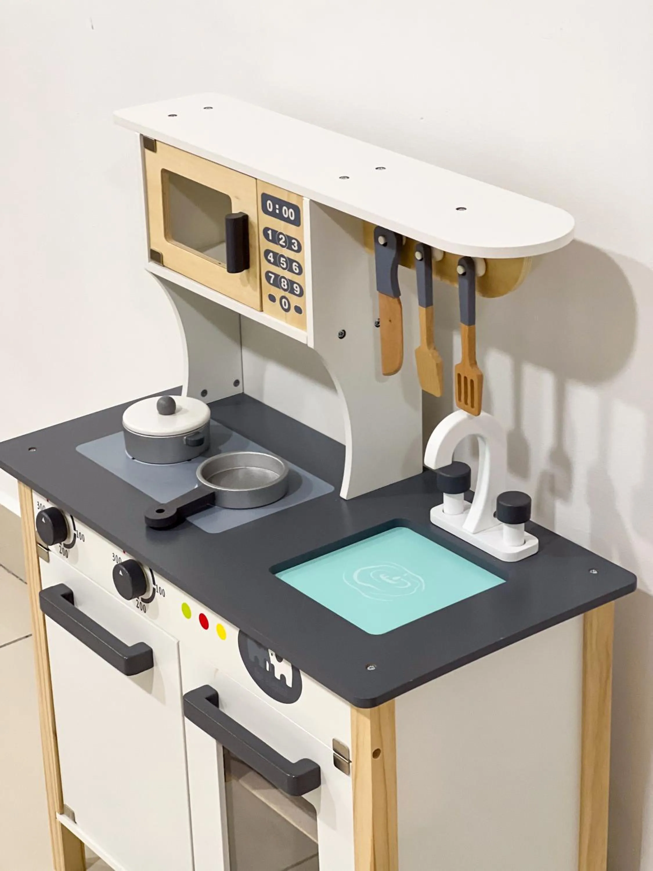 Da Men Subang Jaya USJ by Iconique