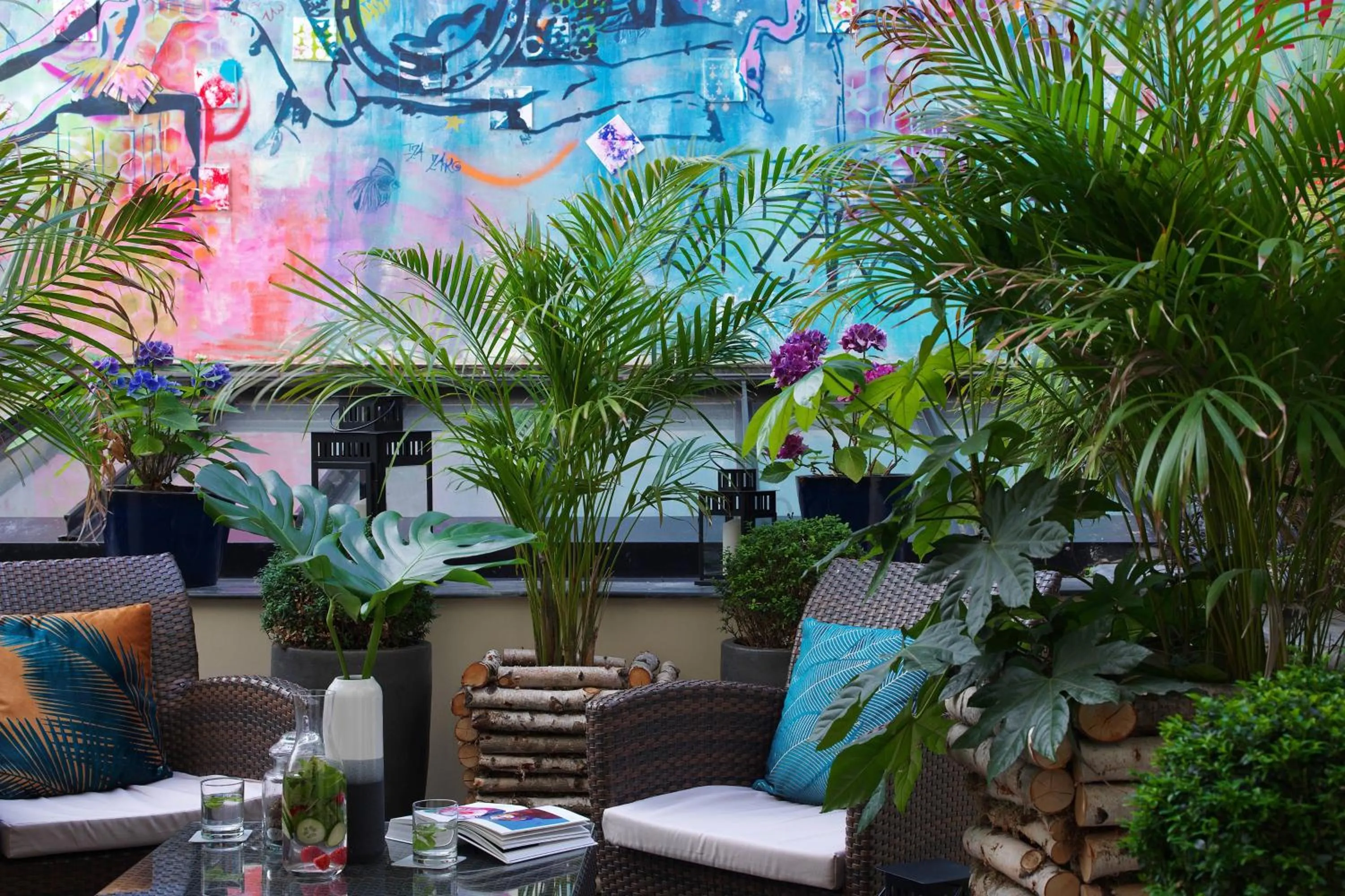 Photo of the whole room in Renaissance Paris Vendome Hotel