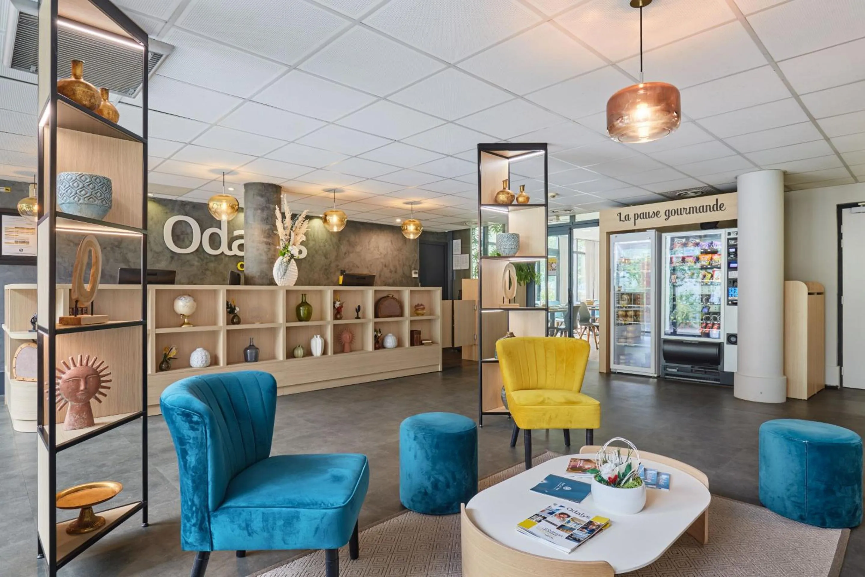 Lobby or reception in Appart'hôtel Odalys City - Bioparc Lyon Est