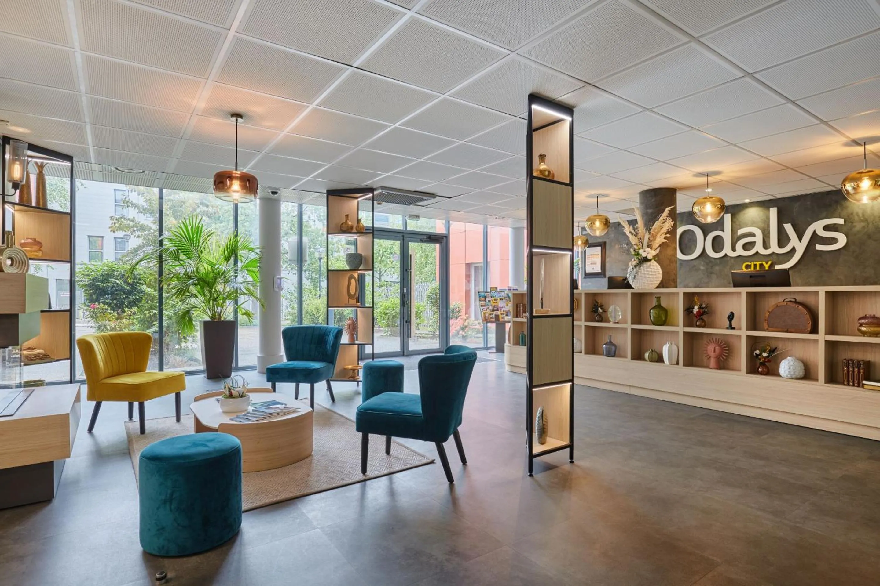 Lobby or reception in Appart'hôtel Odalys City - Bioparc Lyon Est