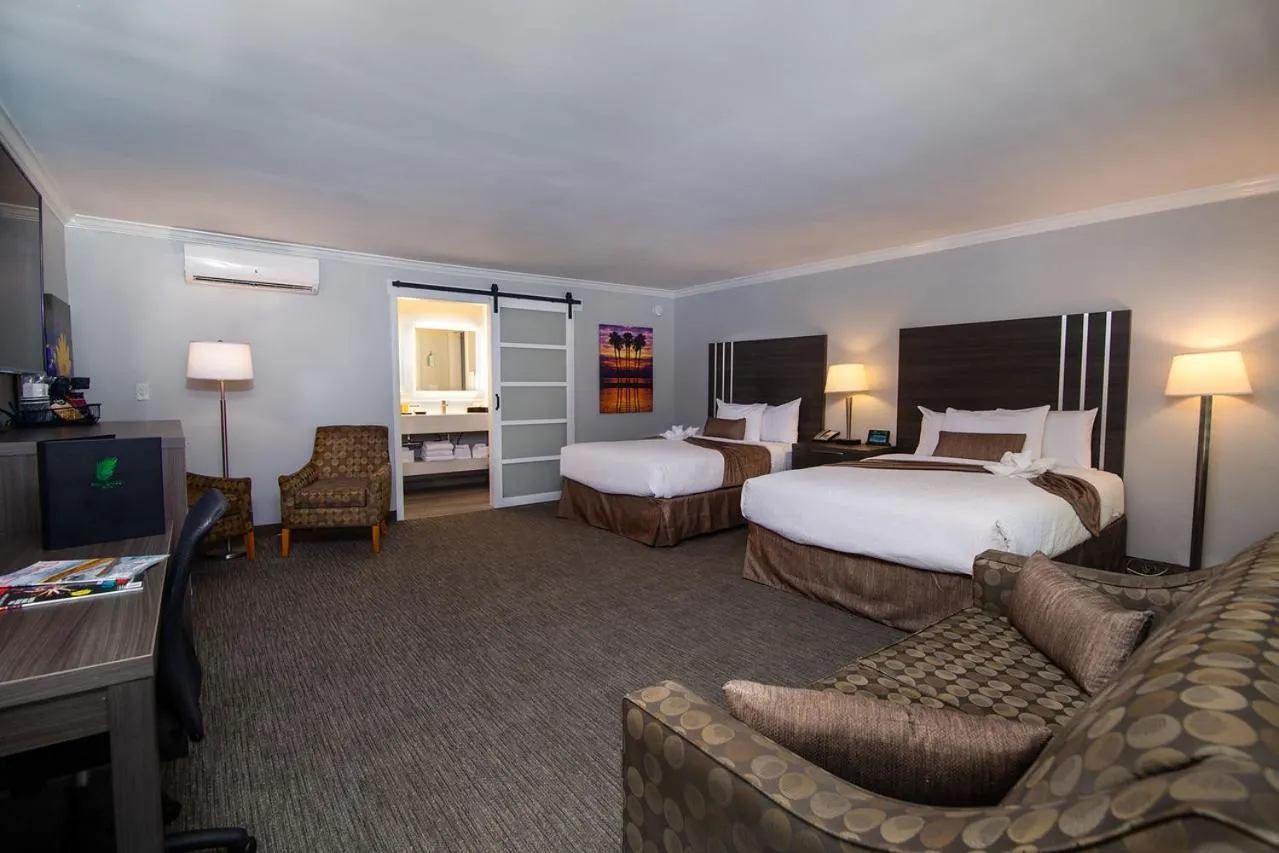 Photo of the whole room, Bed in Palm Garden Hotel