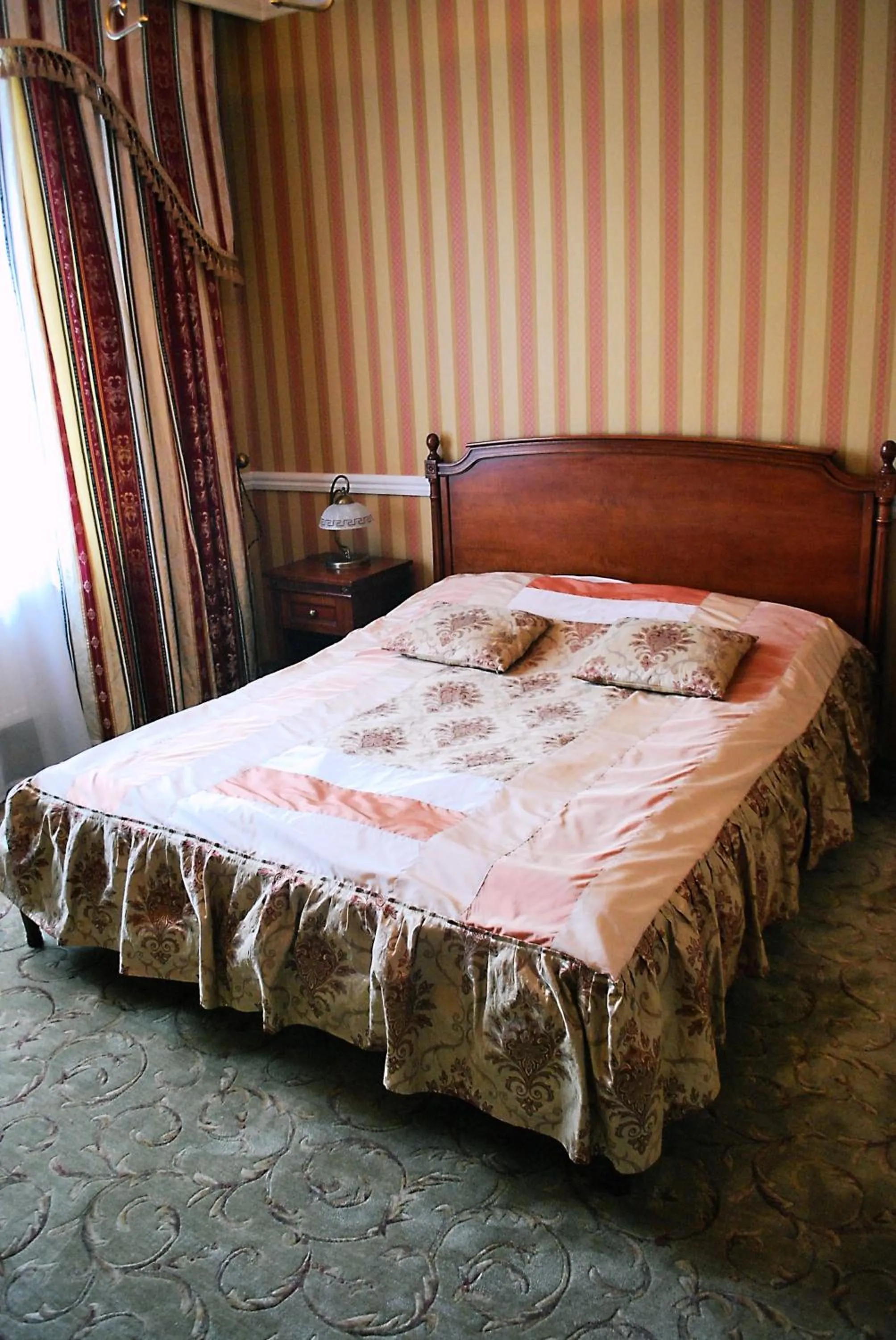 Bed in Hotel Książę Poniatowski