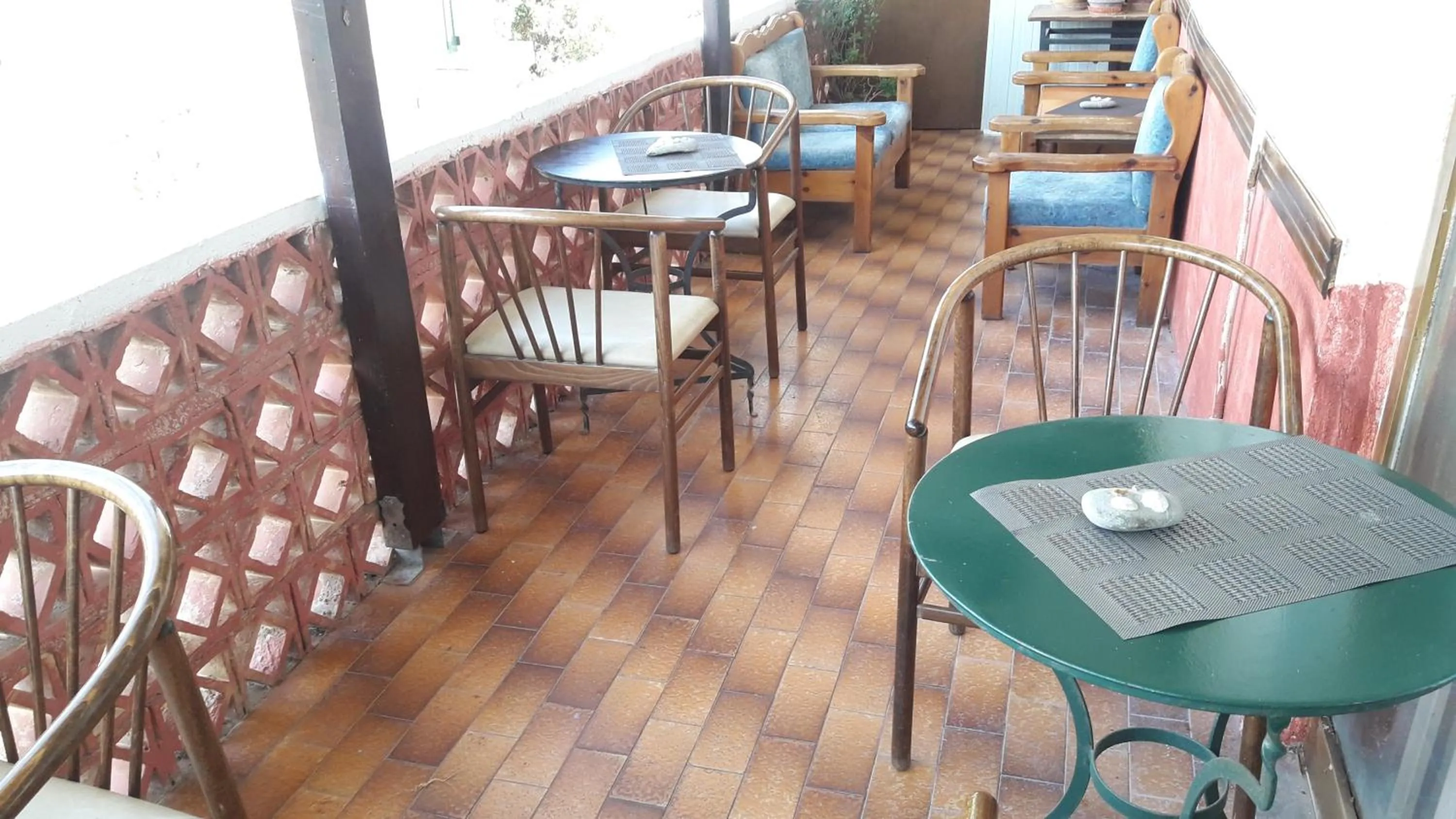 Restaurant/places to eat in Hotel zakros rooms-restaurant