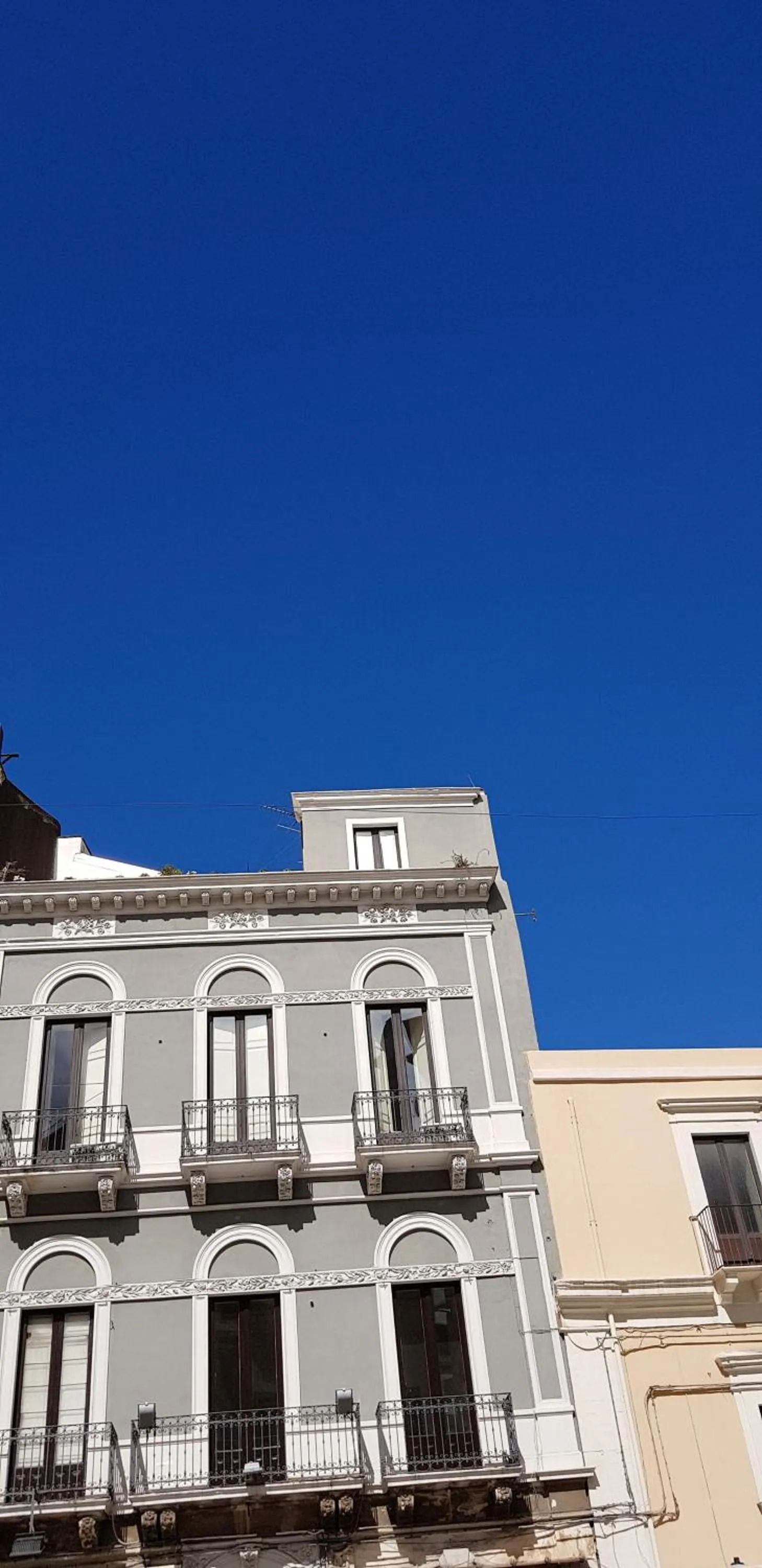 Property building in Fera O' Luni