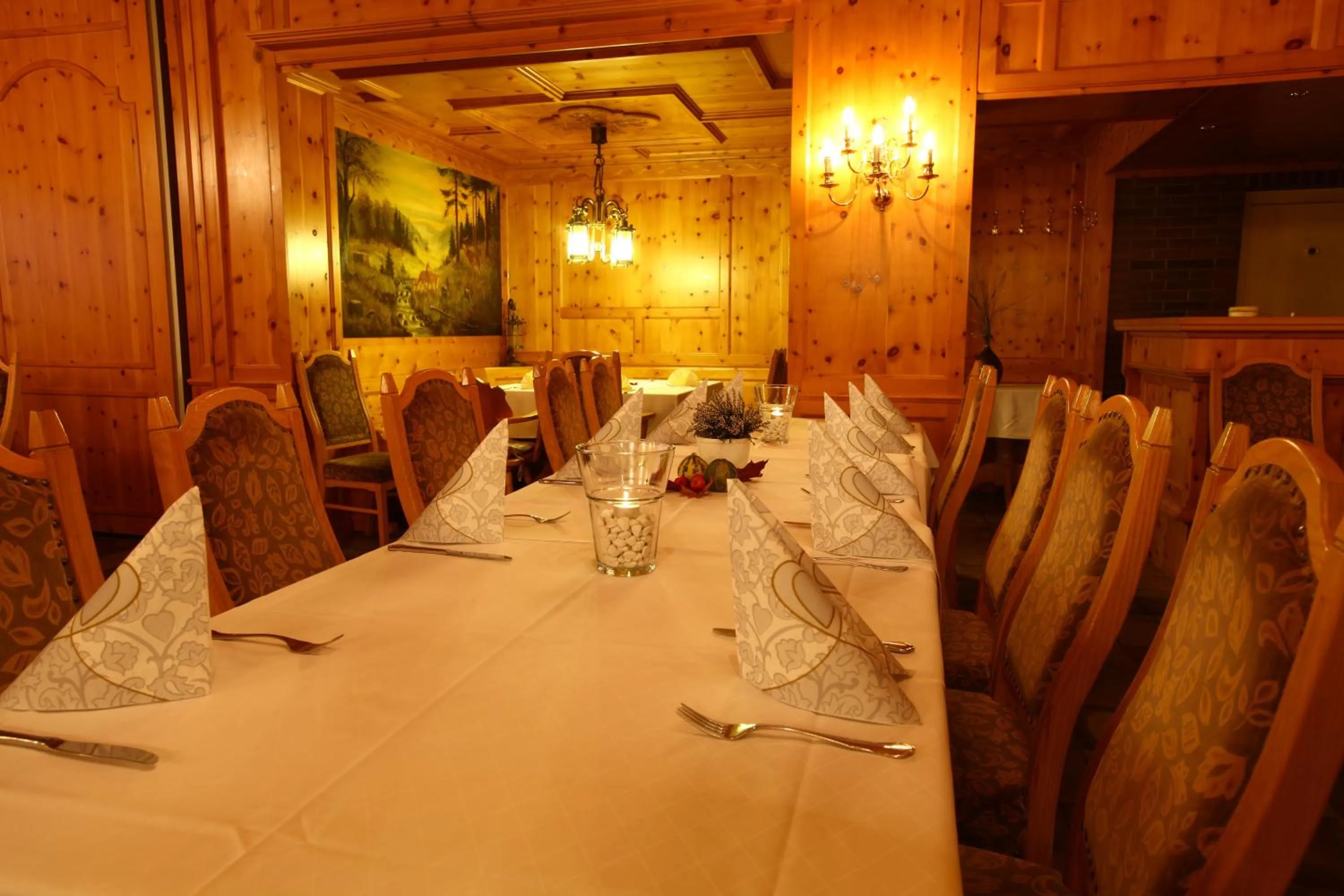 Restaurant/places to eat in Hotel Waldschlösschen