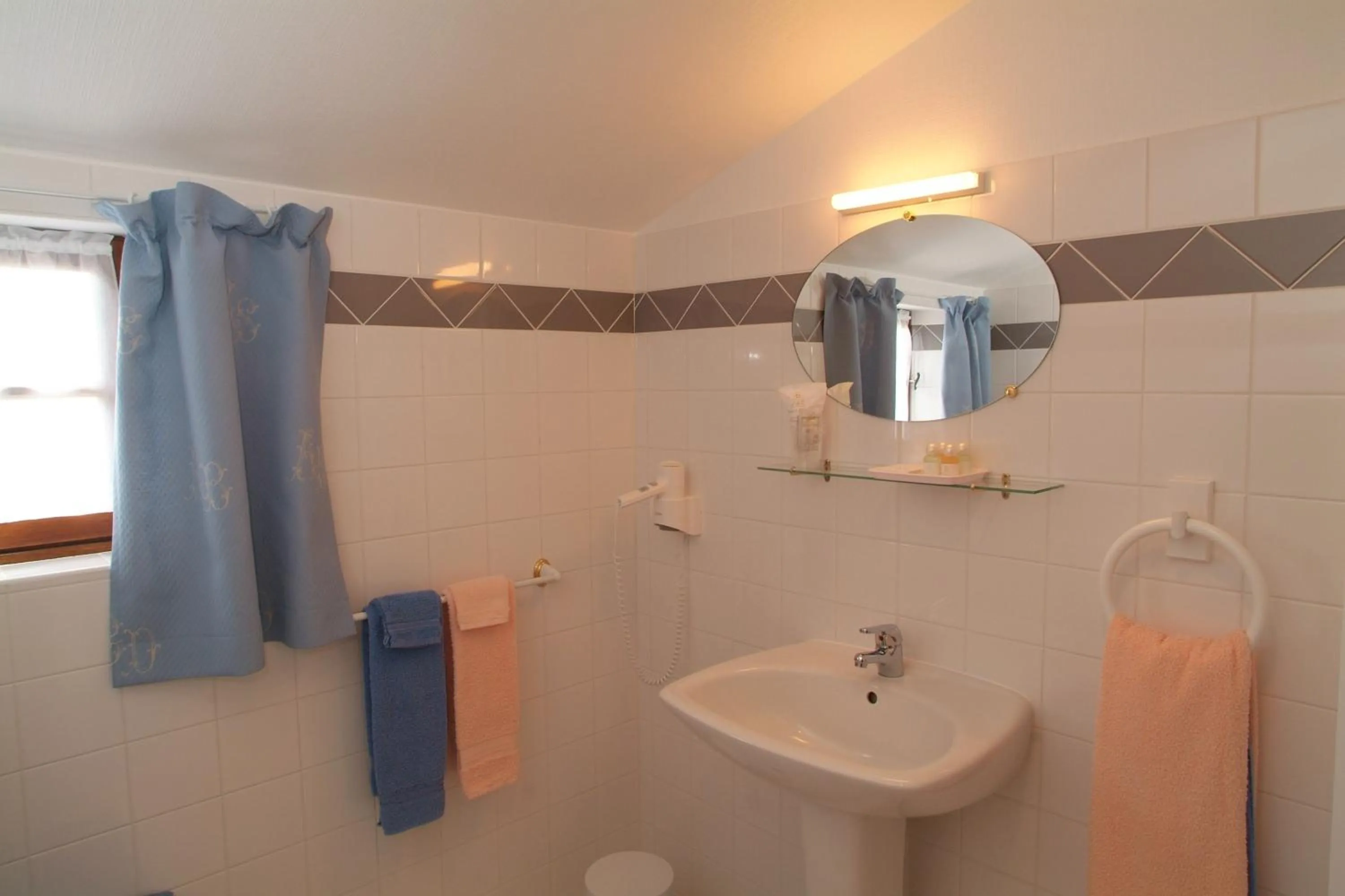 Logis Hôtel Restaurant Manoir De L'Acherie