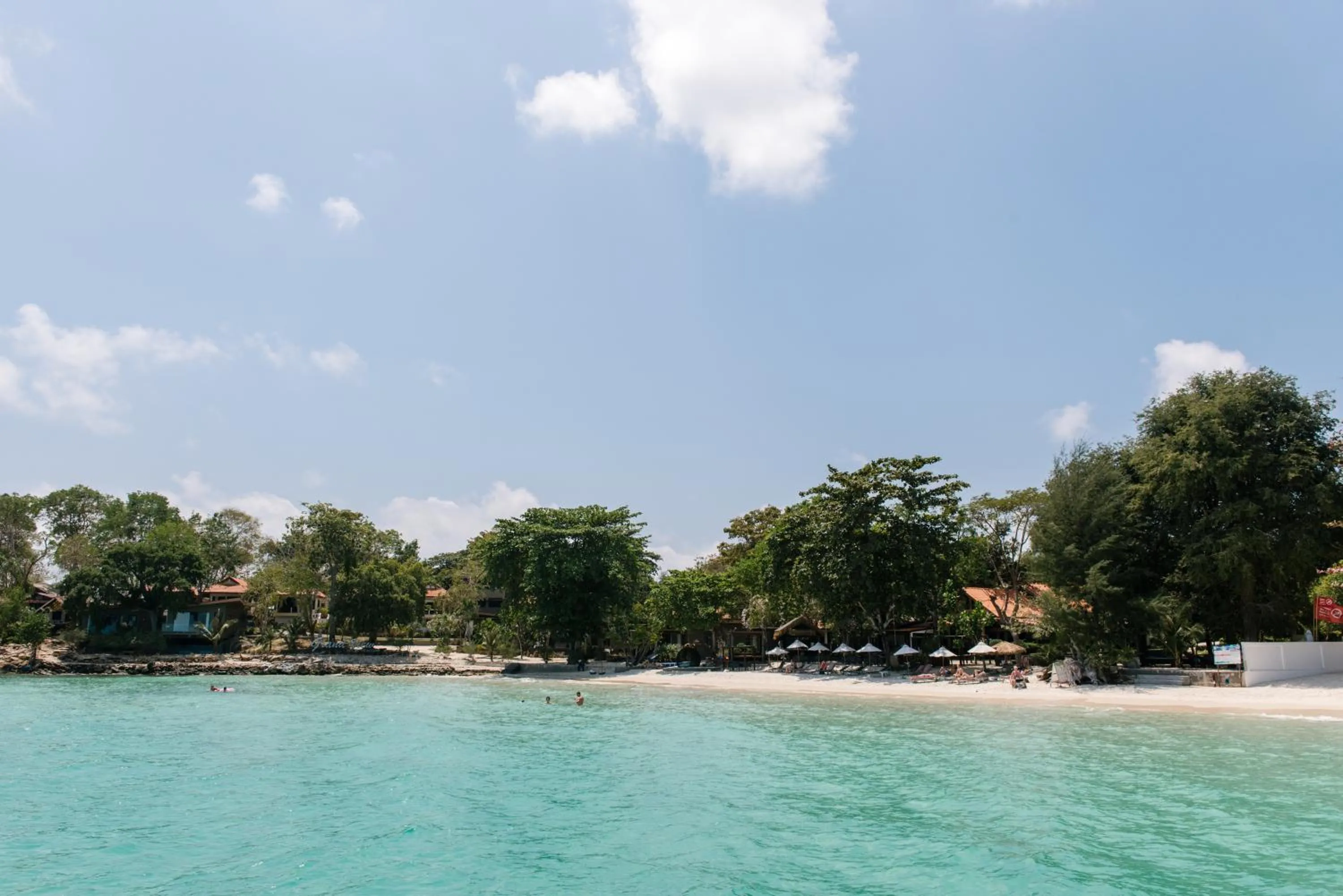 Beach in Samed Tropical Resort