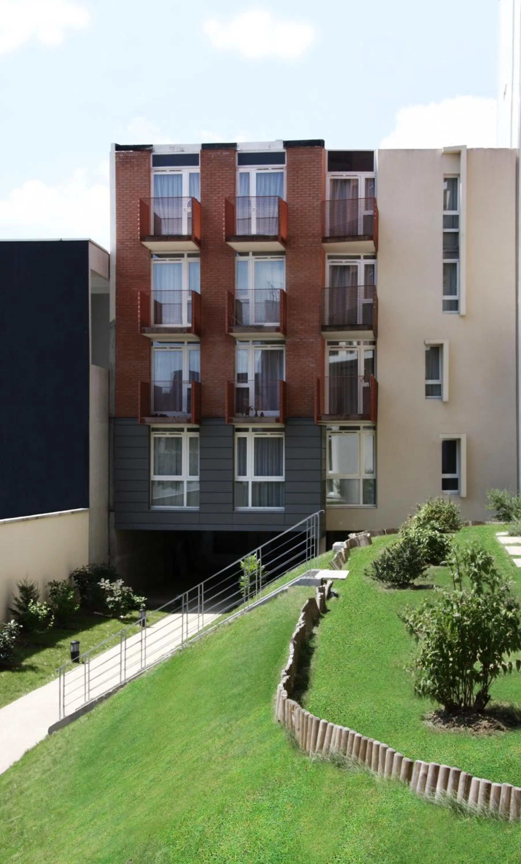 Garden in Séjours & Affaires Paris Ivry