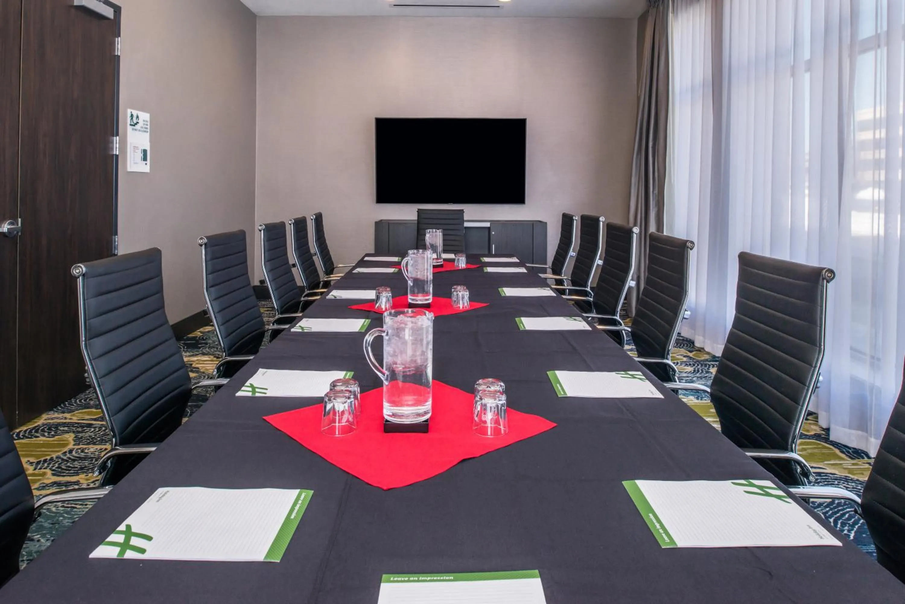 Meeting/conference room in Holiday Inn Detroit Northwest - Livonia by IHG
