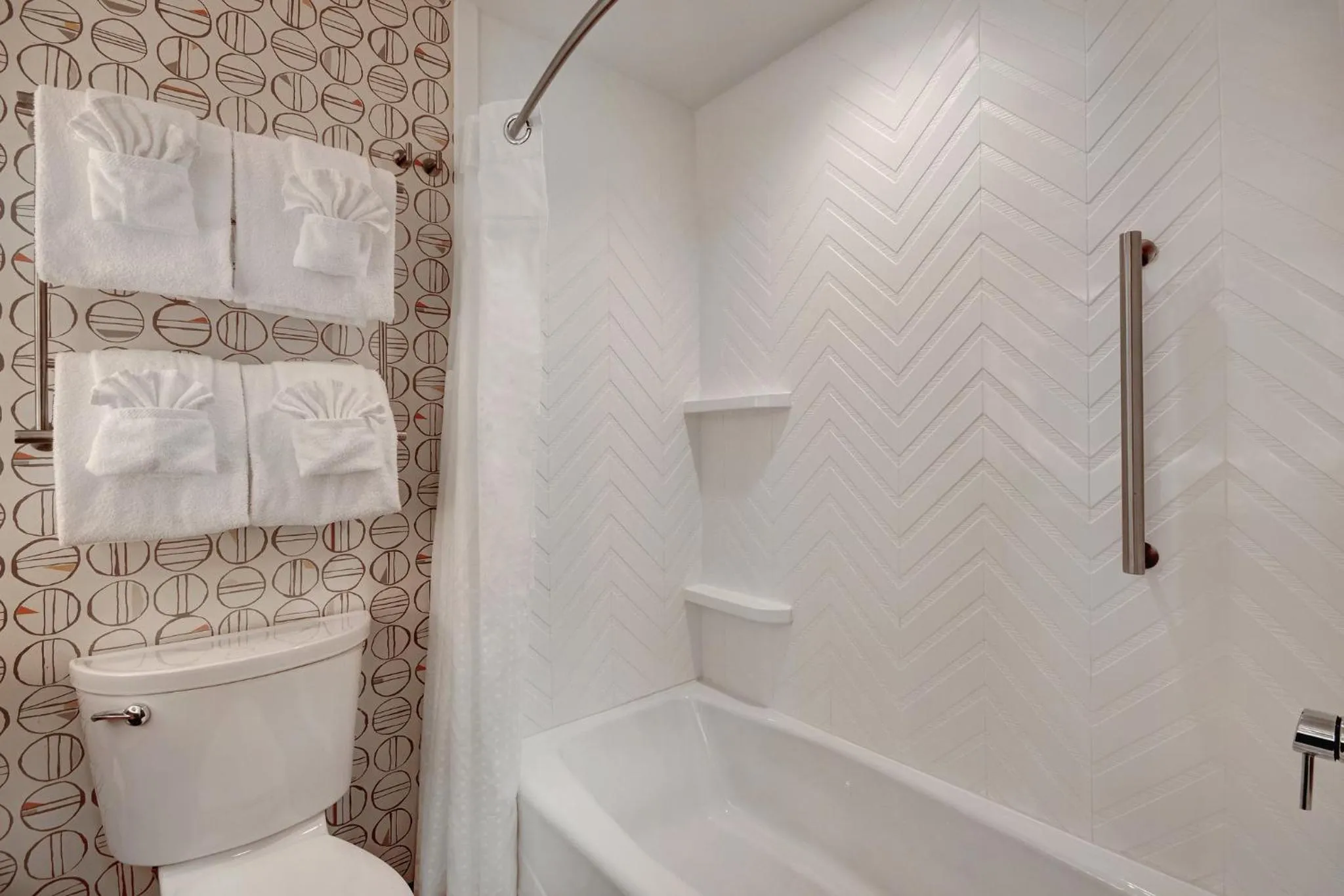 Bathroom in Holiday Inn Detroit Northwest - Livonia by IHG