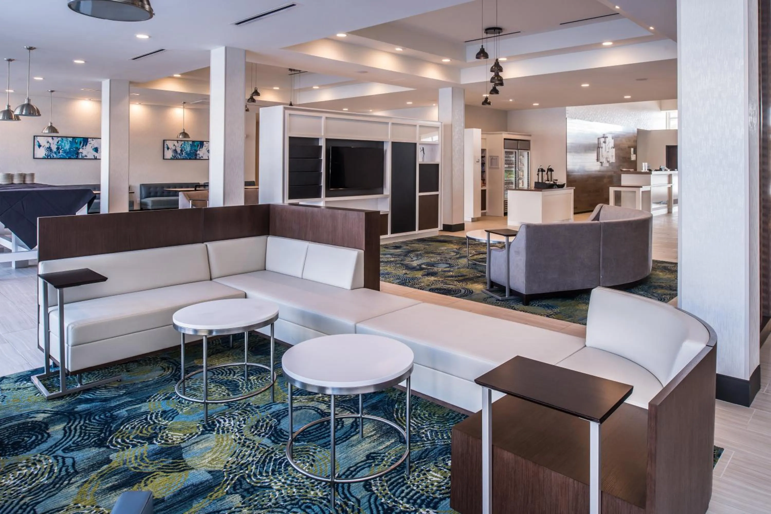 Lobby or reception in Holiday Inn Detroit Northwest - Livonia by IHG