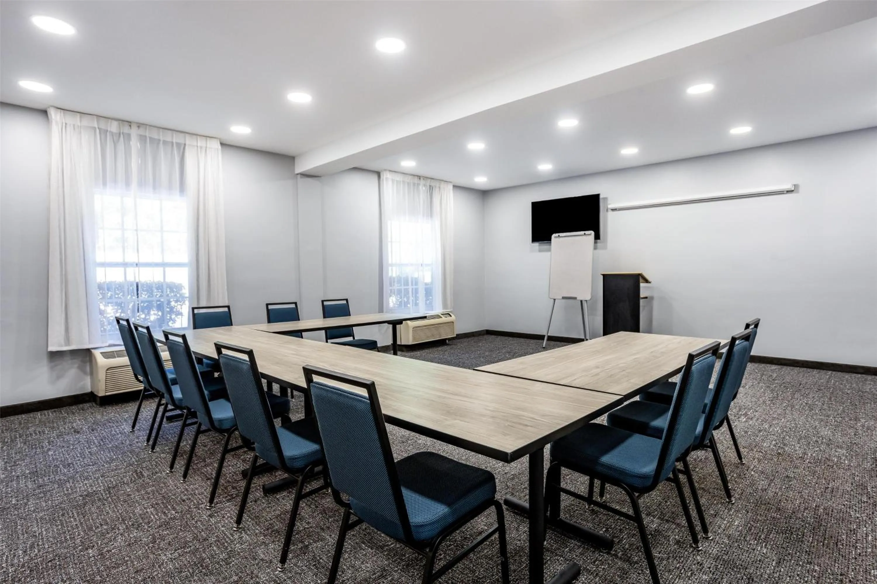 Meeting/conference room in Spark by Hilton Bluffton Hilton Head Island