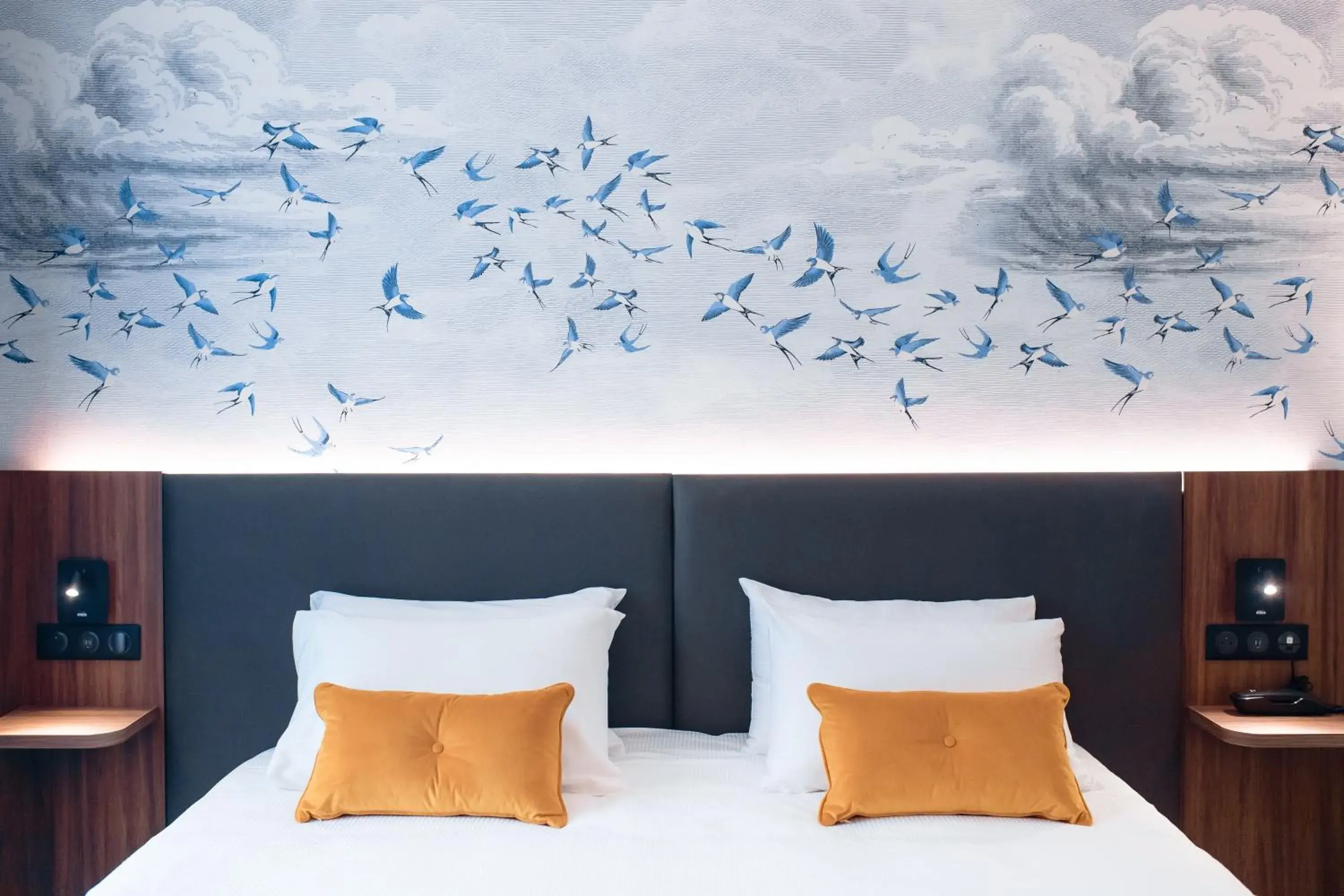 Two-Bedroom Suite in Hotel Bleu de Grenelle - Tour Eiffel Two-Bedroom Suite in Hotel Bleu de Grenelle - Tour Eiffel