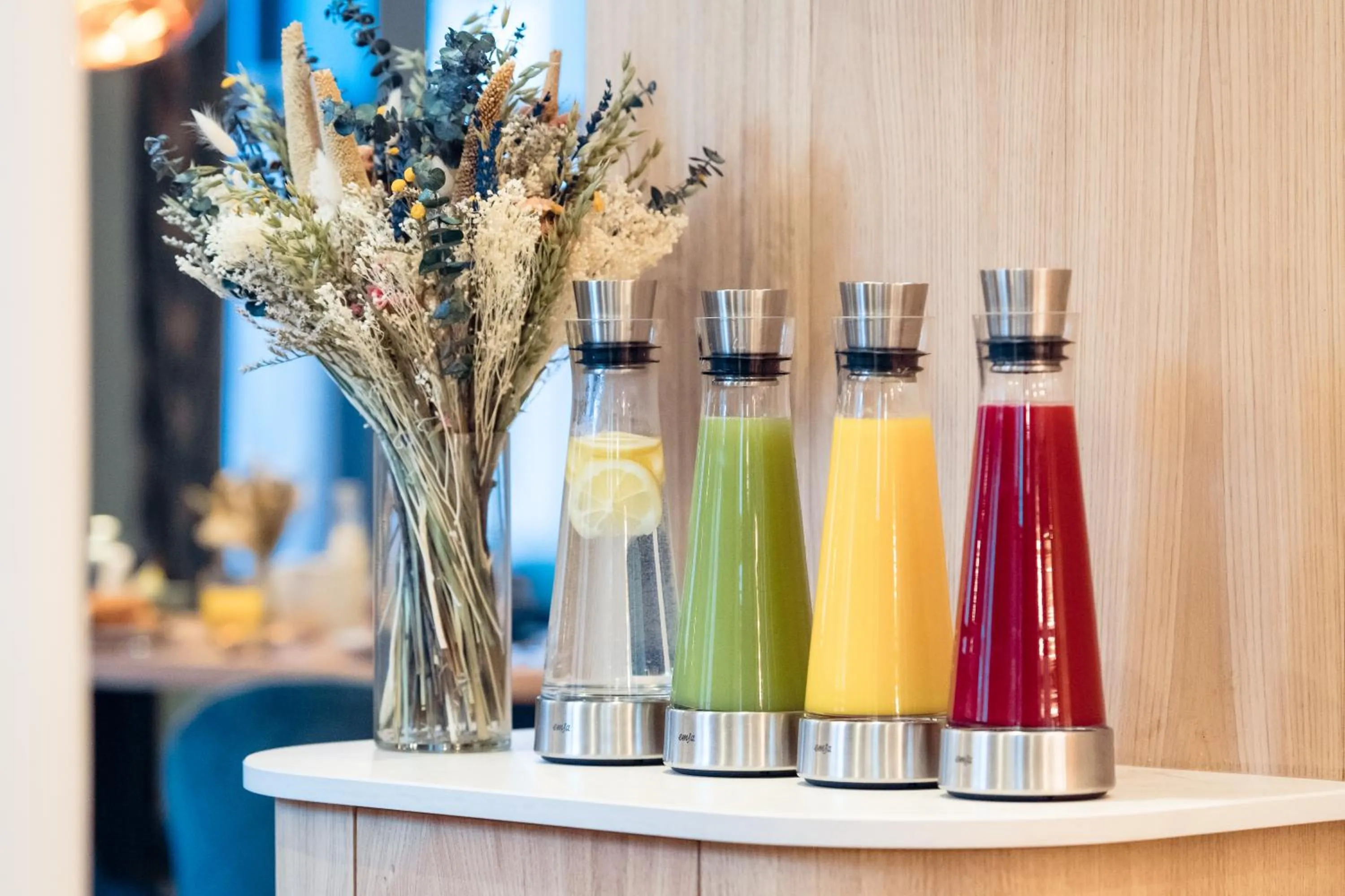 Breakfast in Hotel Bleu de Grenelle - Tour Eiffel