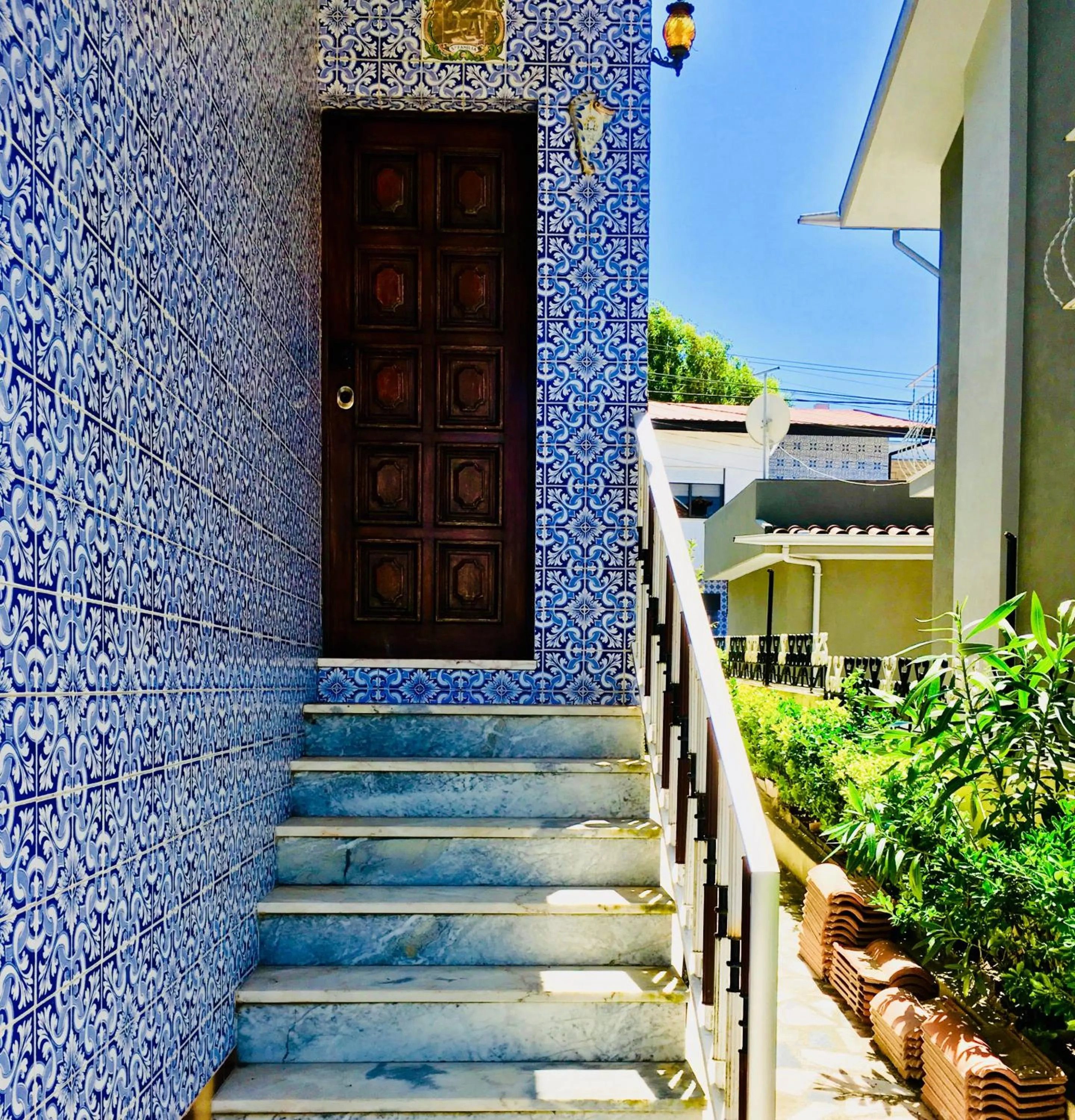 Property building in Casa dos Azulejos